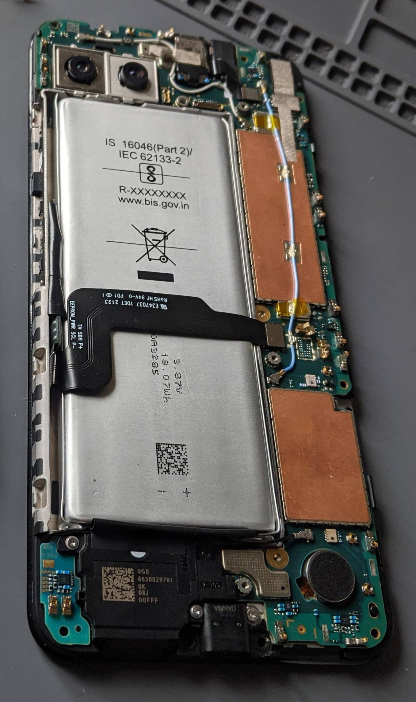google-pixel-4a-5g-with-pixel-5a-battery-reddit.jpeg