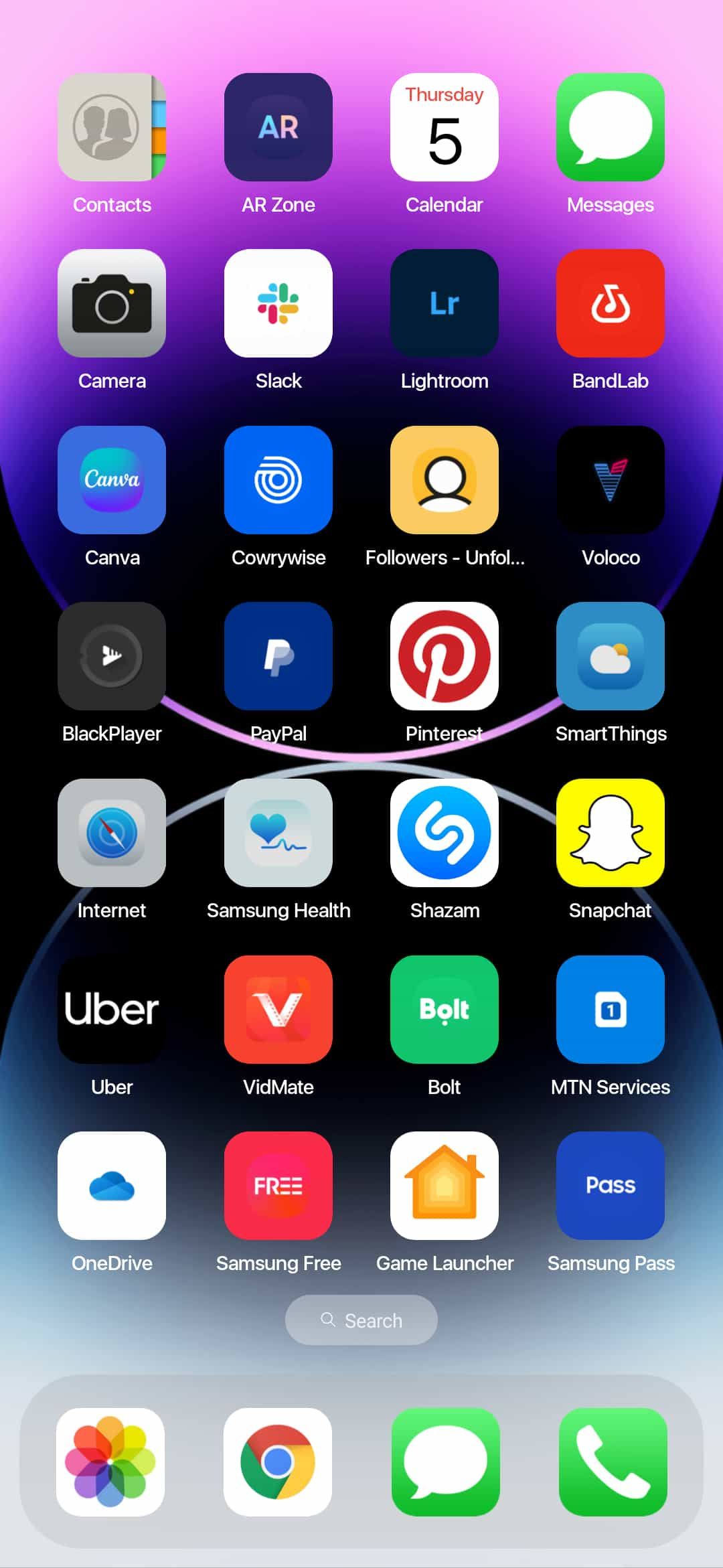 A screenshot of iOS 16 launcher homescreen on Android