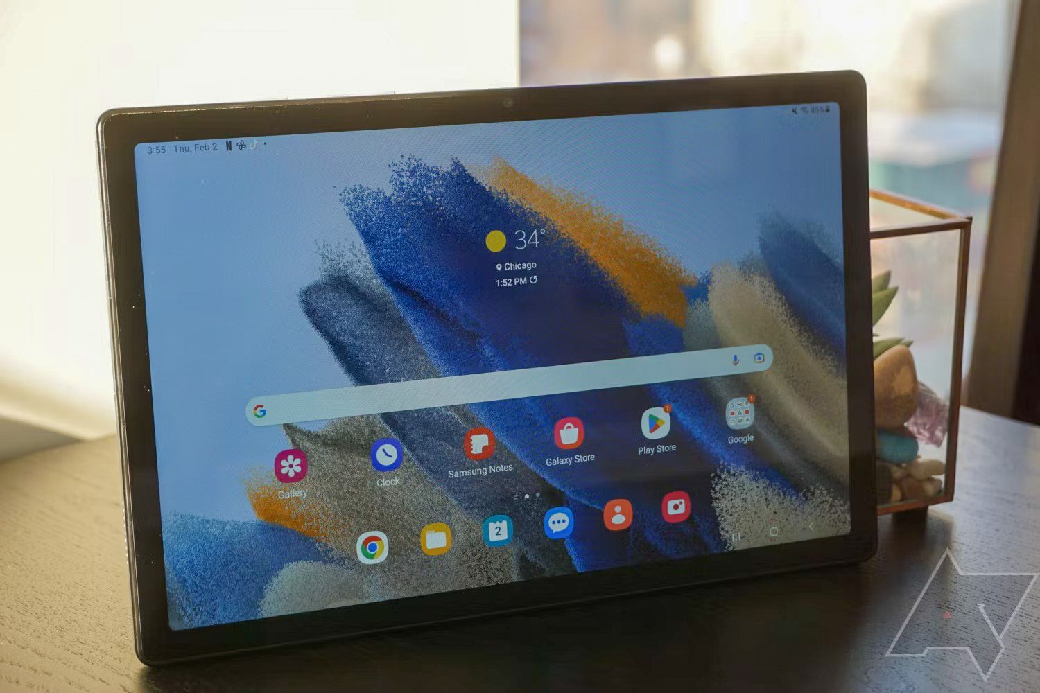 Samsung Galaxy Tab A8 sobre uma mesa