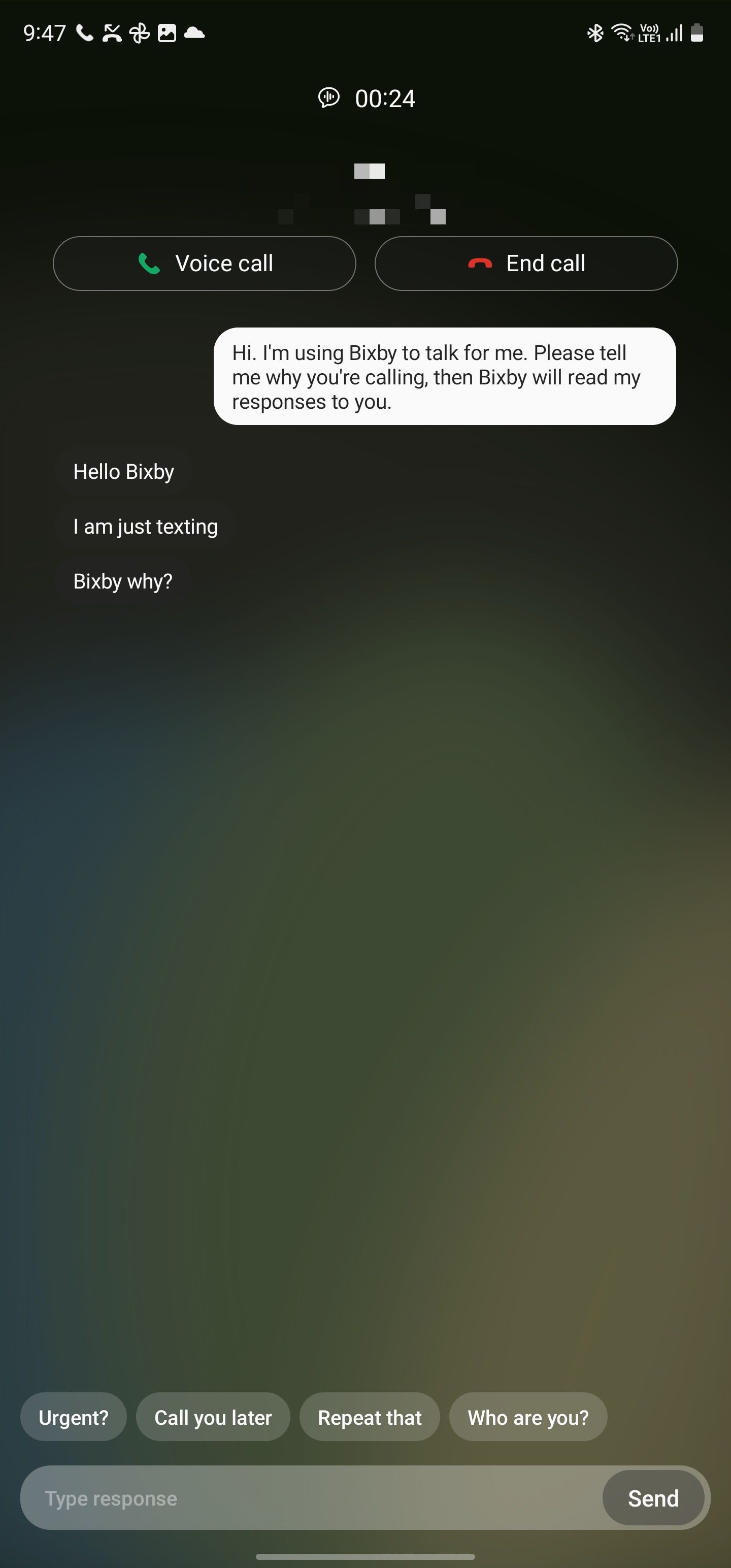 Bixby-Textanrufbildschirm mit schnellen Antworten