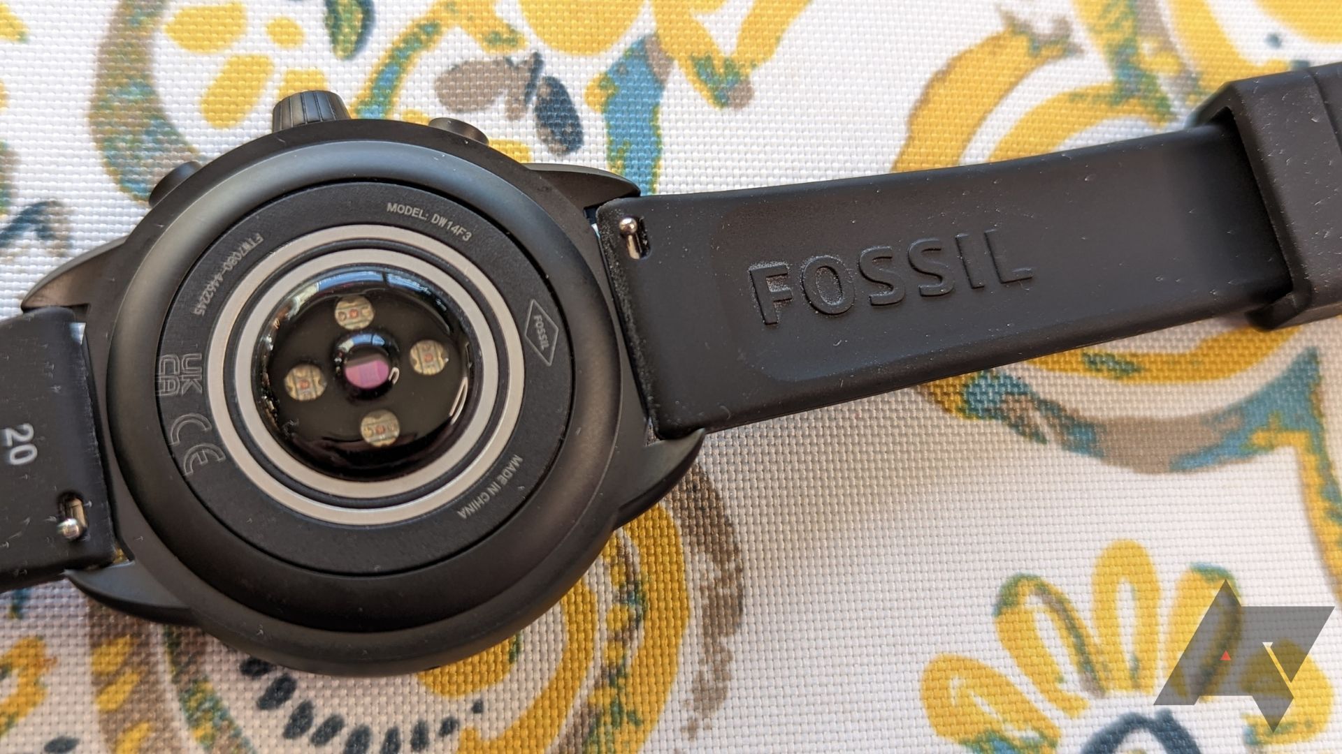 Expert review Fossil Gen 6 Hybrid - Coolblue - anything for a smile
