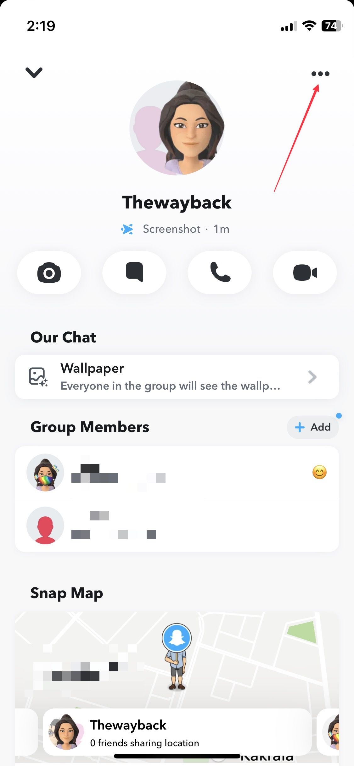 menu de três pontos no bate-papo do Snapchat Group