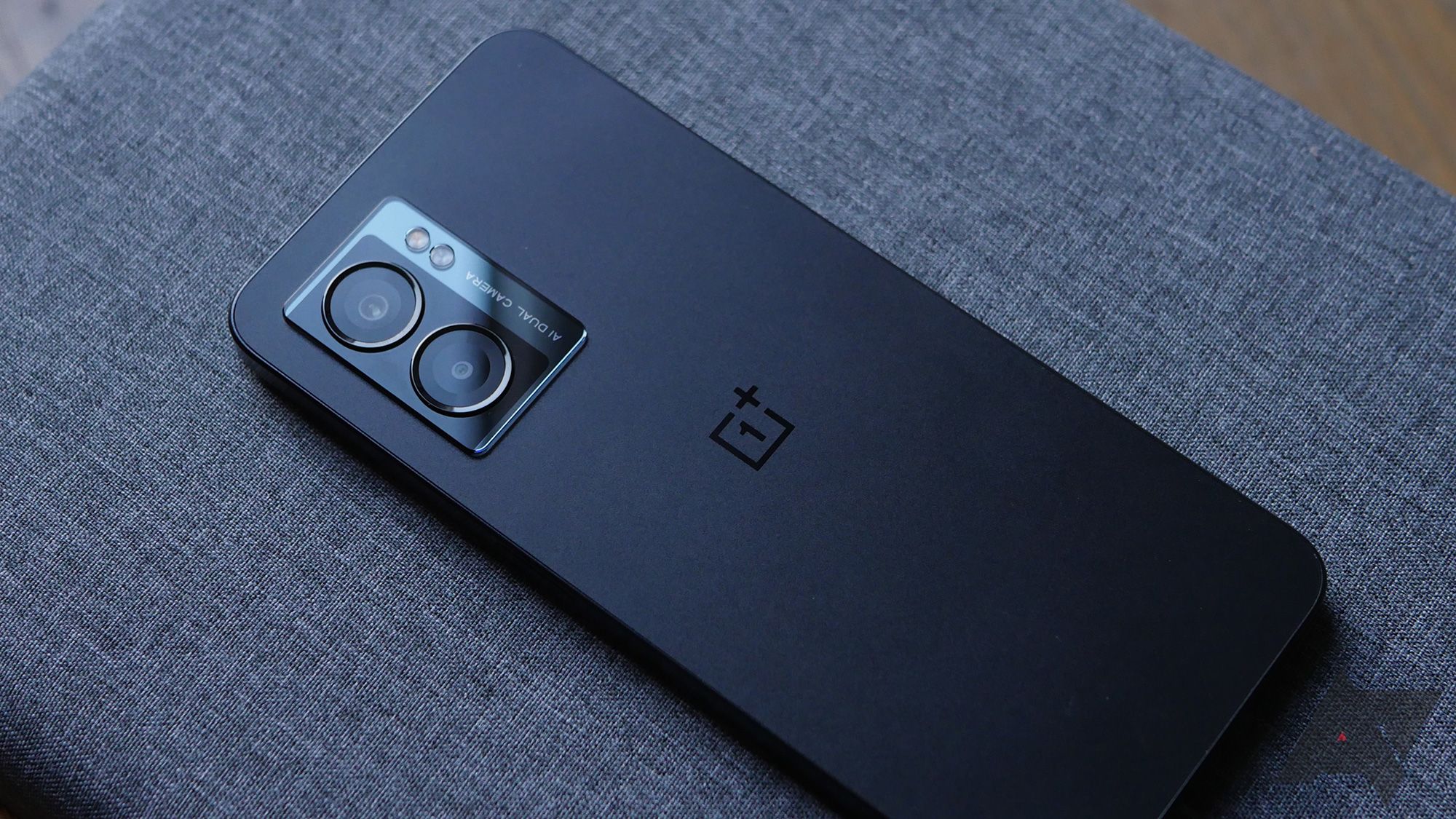 oneplus-nord-n300-support-case