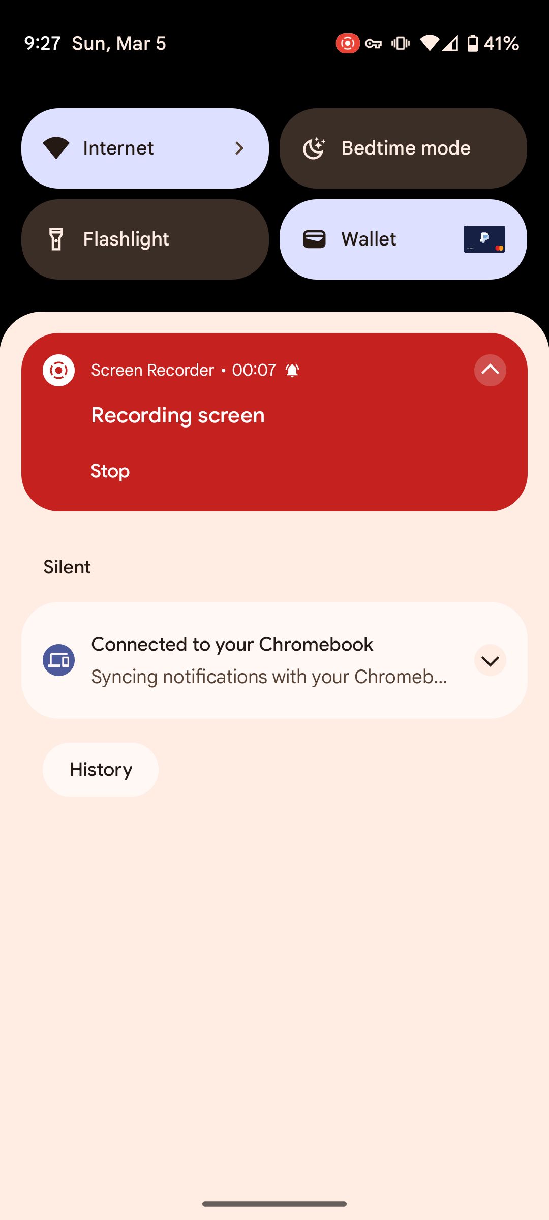 A Recording screen notification on an Android phone