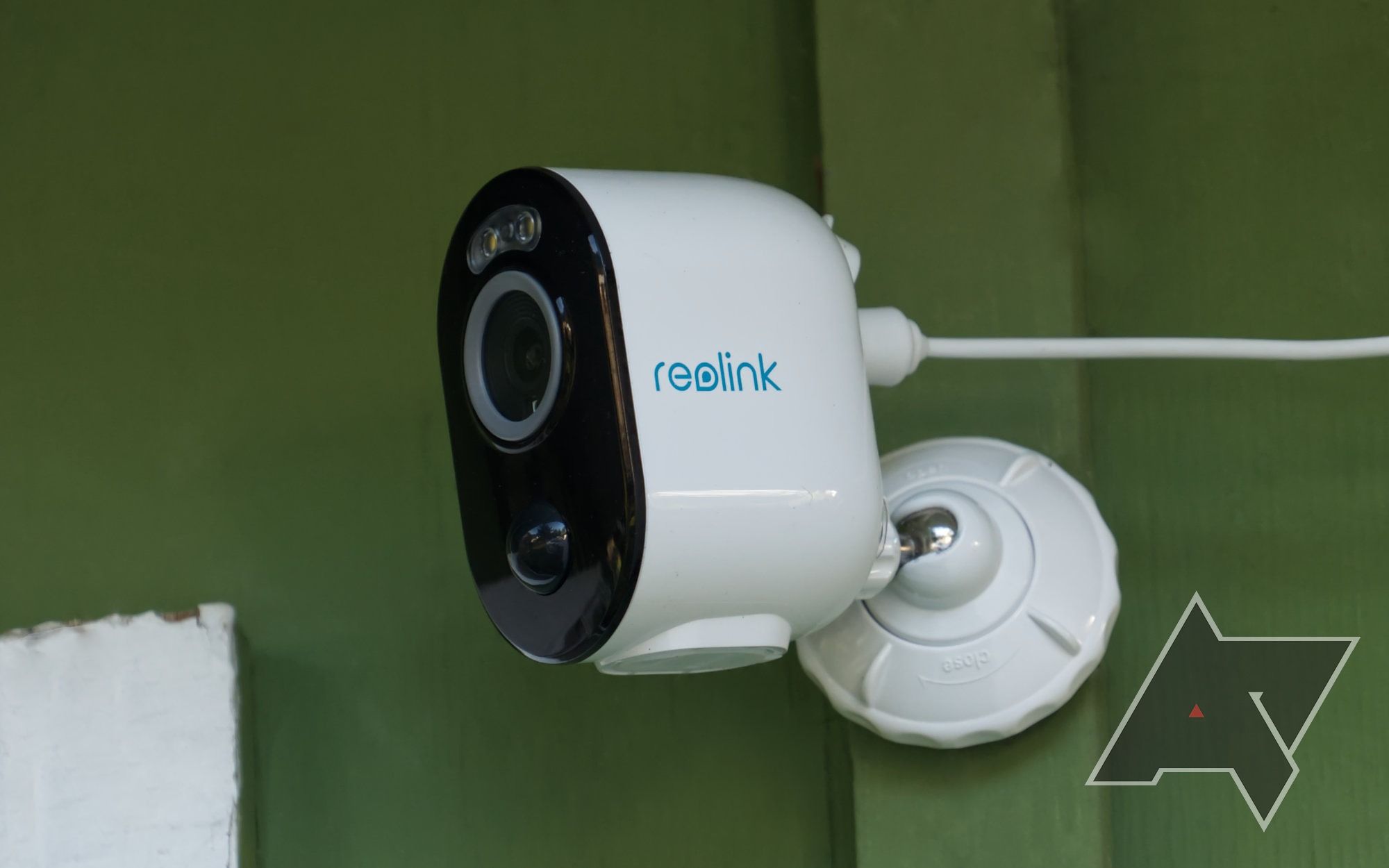 4MP 2.4/5GHz WiFi Outdoor Security Camera Battery Powered Reolink Argus 3  Pro