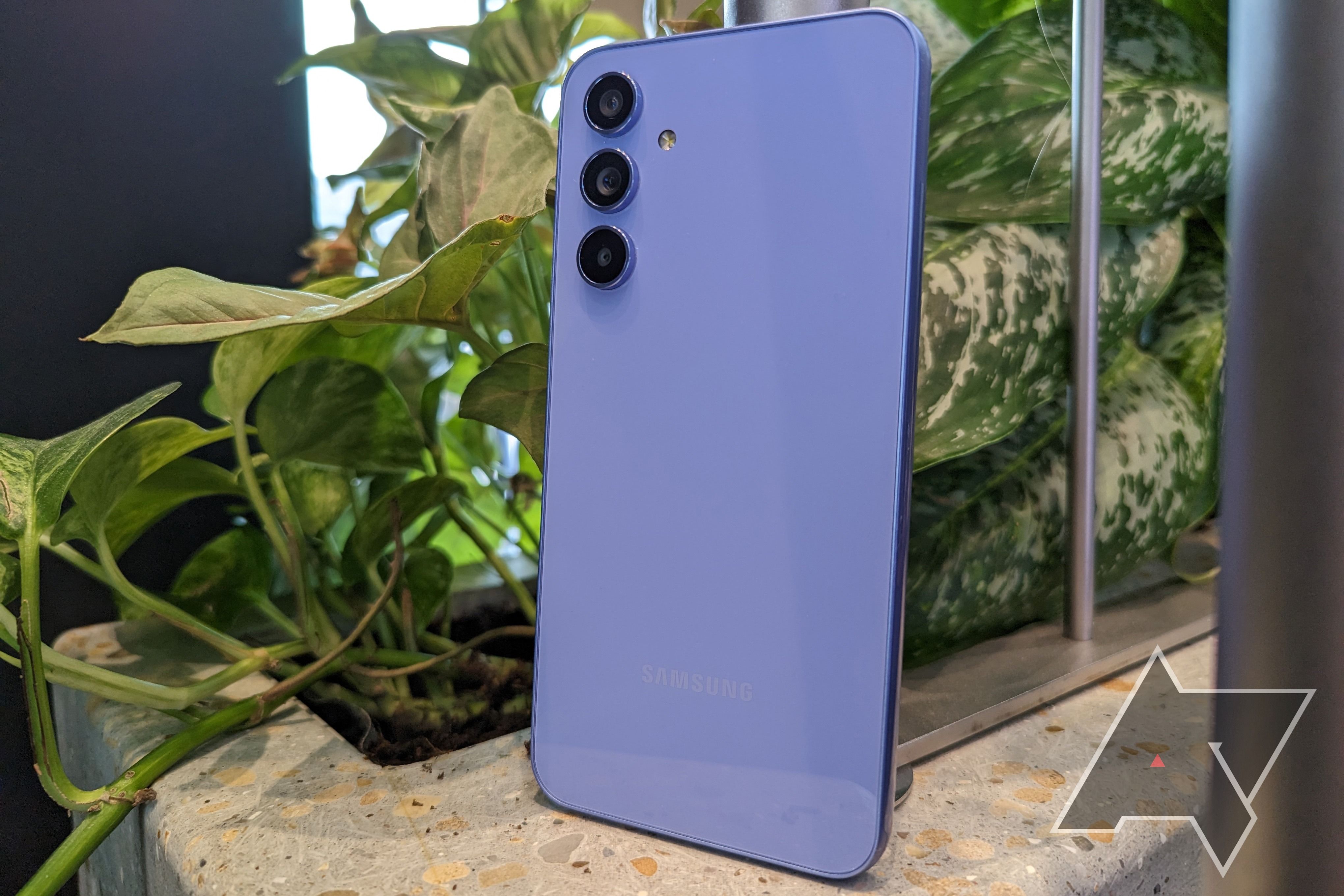 Galaxy A54 5G Review: A Fun Choice, but It Still Lags Behind the Pixel 6A -  CNET