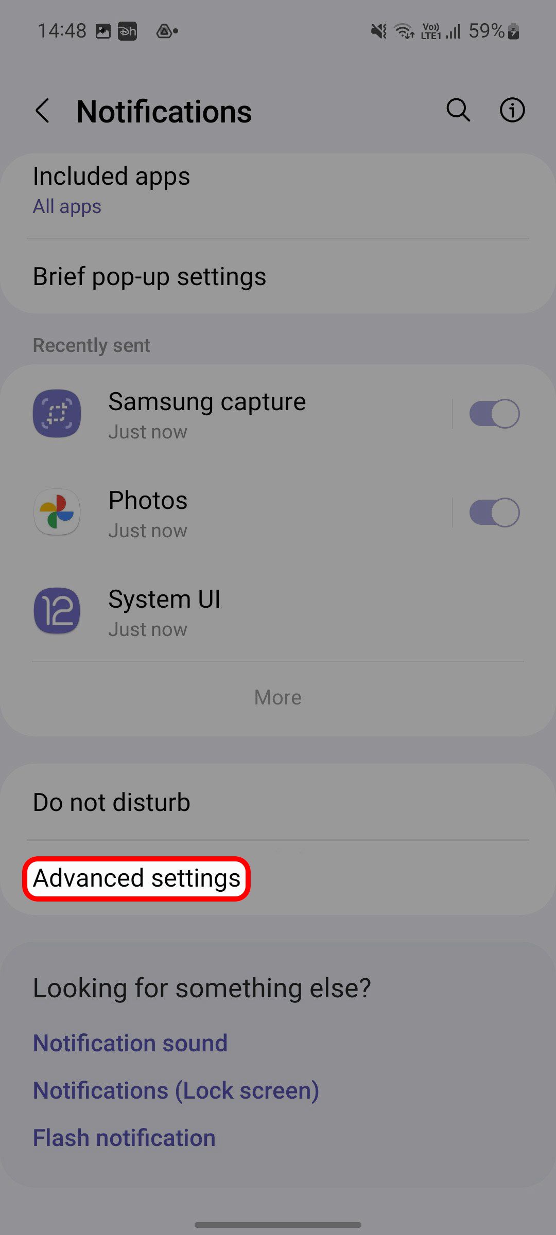 Samsung One UI Notifications menu highlighting the Advanced settings option