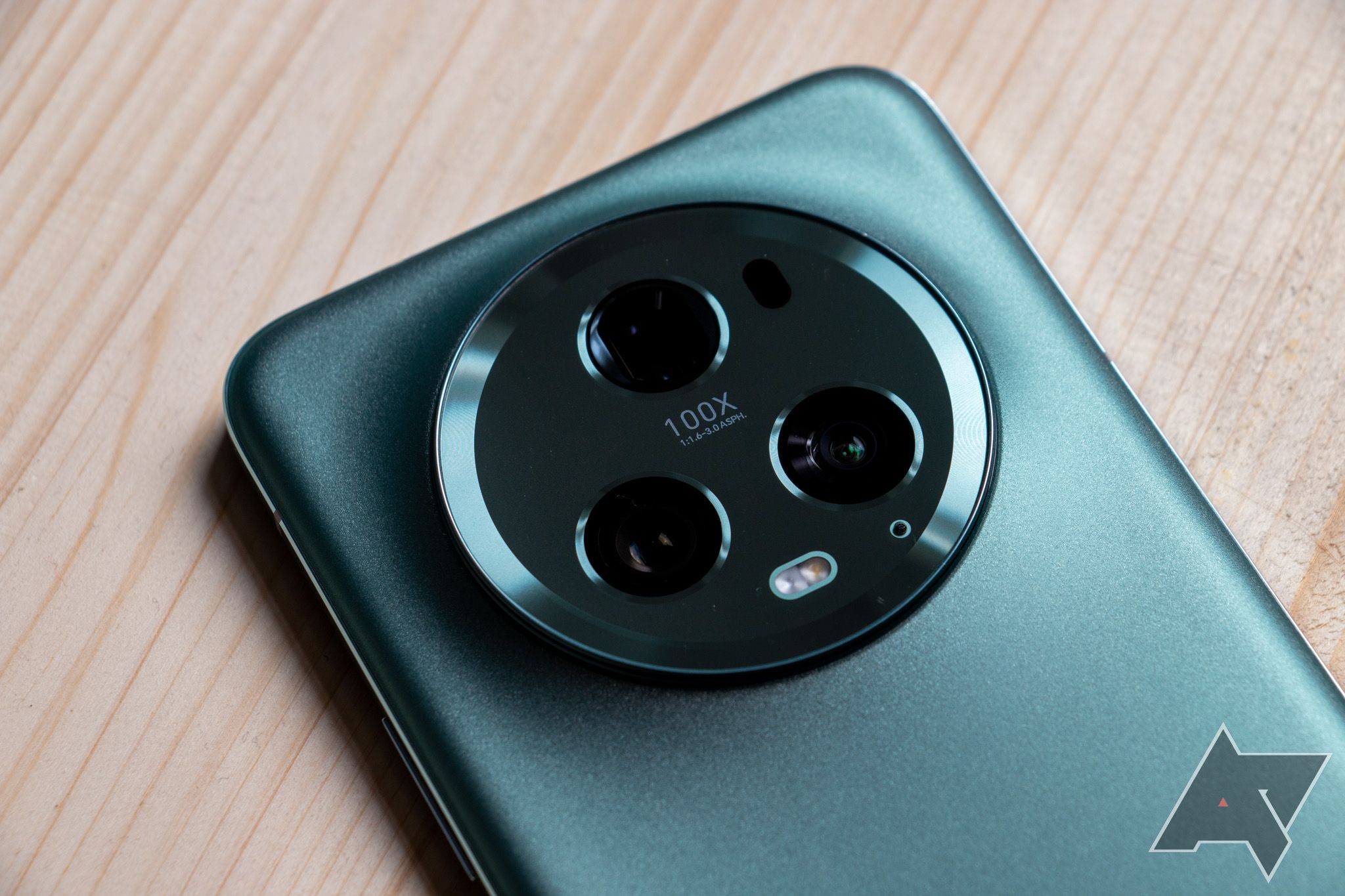 The Honor Magic 5 Expert's digicam bump