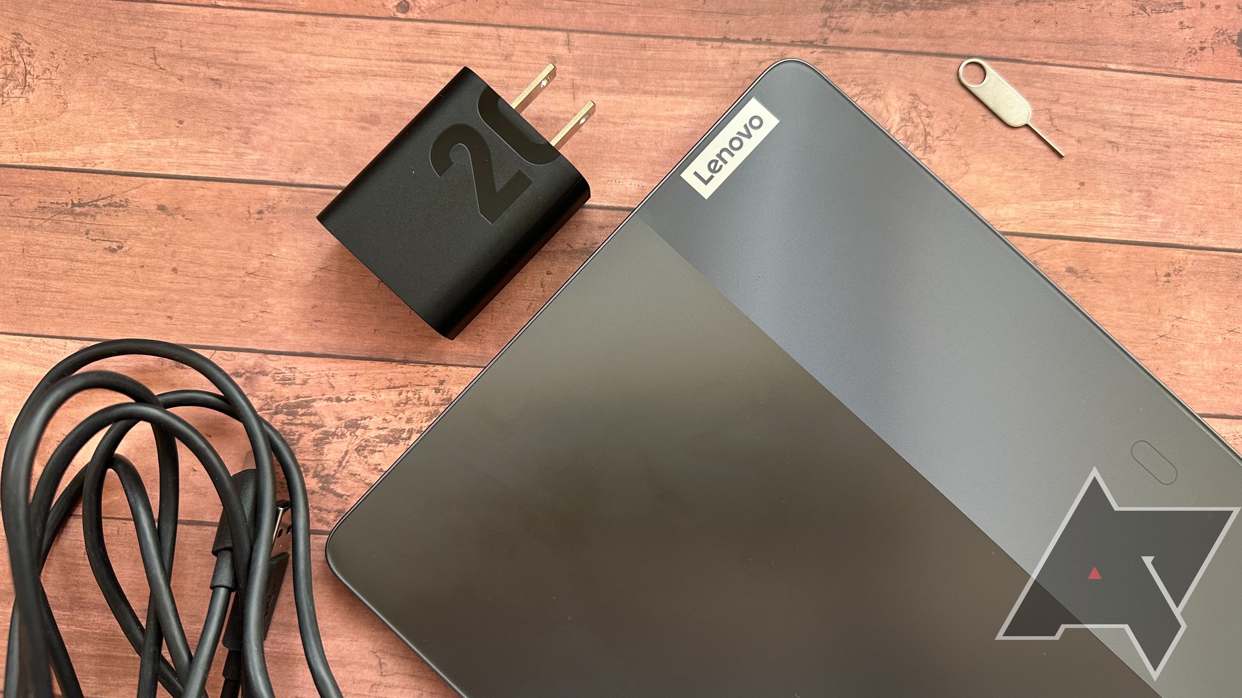 What's in the box of the Lenovo P11 Pro Gen 2