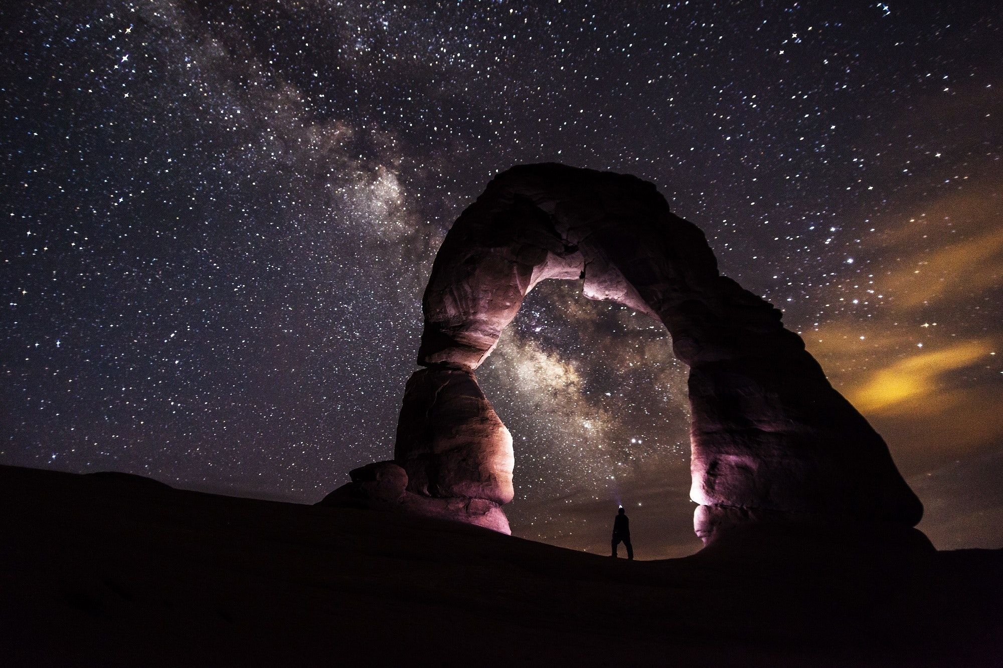 Arches national park at night