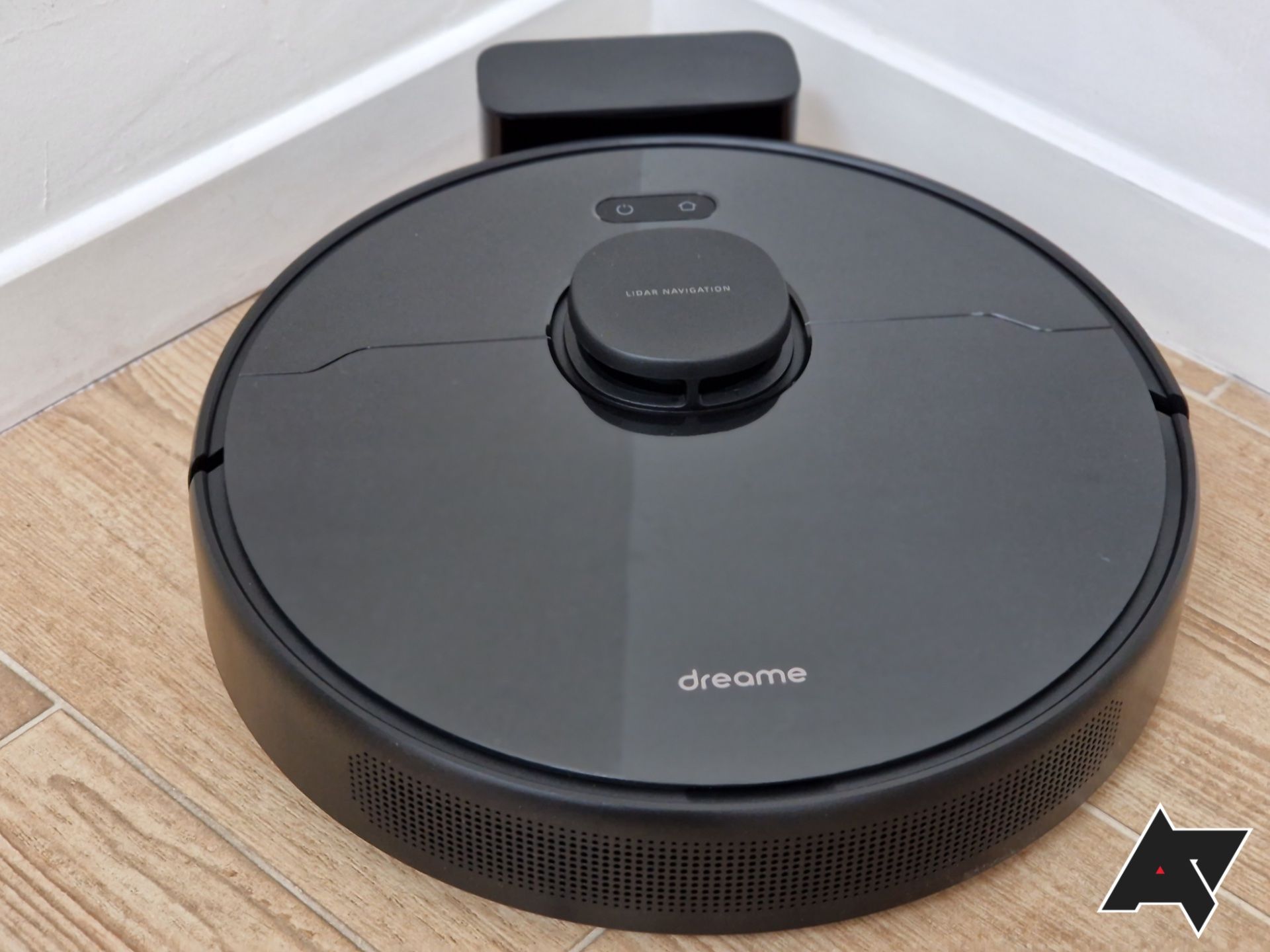 Dreametech D9 Max review: An affordable and efficient robot vacuum