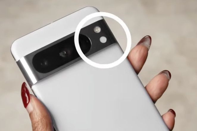 Pixel 8 Pro thermometer feature leaked