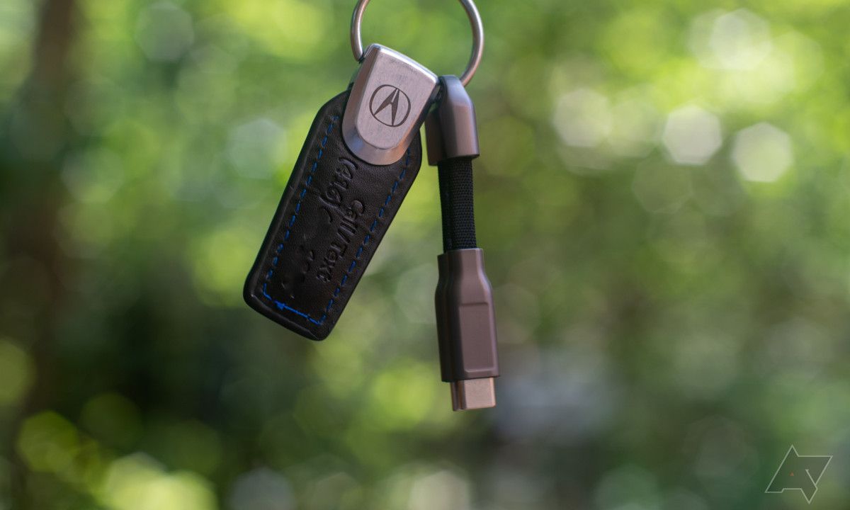 nomad-chargekey-charging-cable-keychain-hero-1