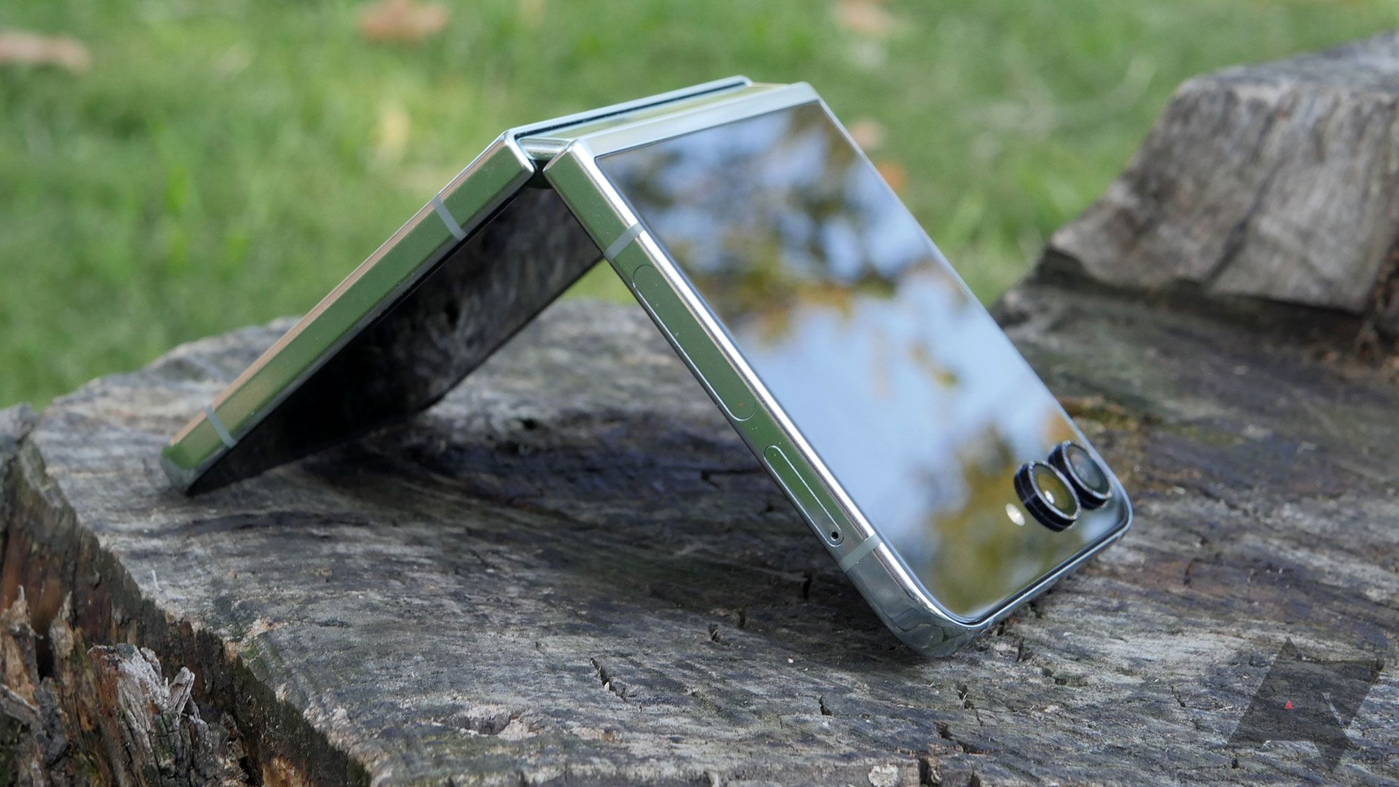 Review: Samsung Galaxy Z Flip 5: The Pocketable power - BusinessToday