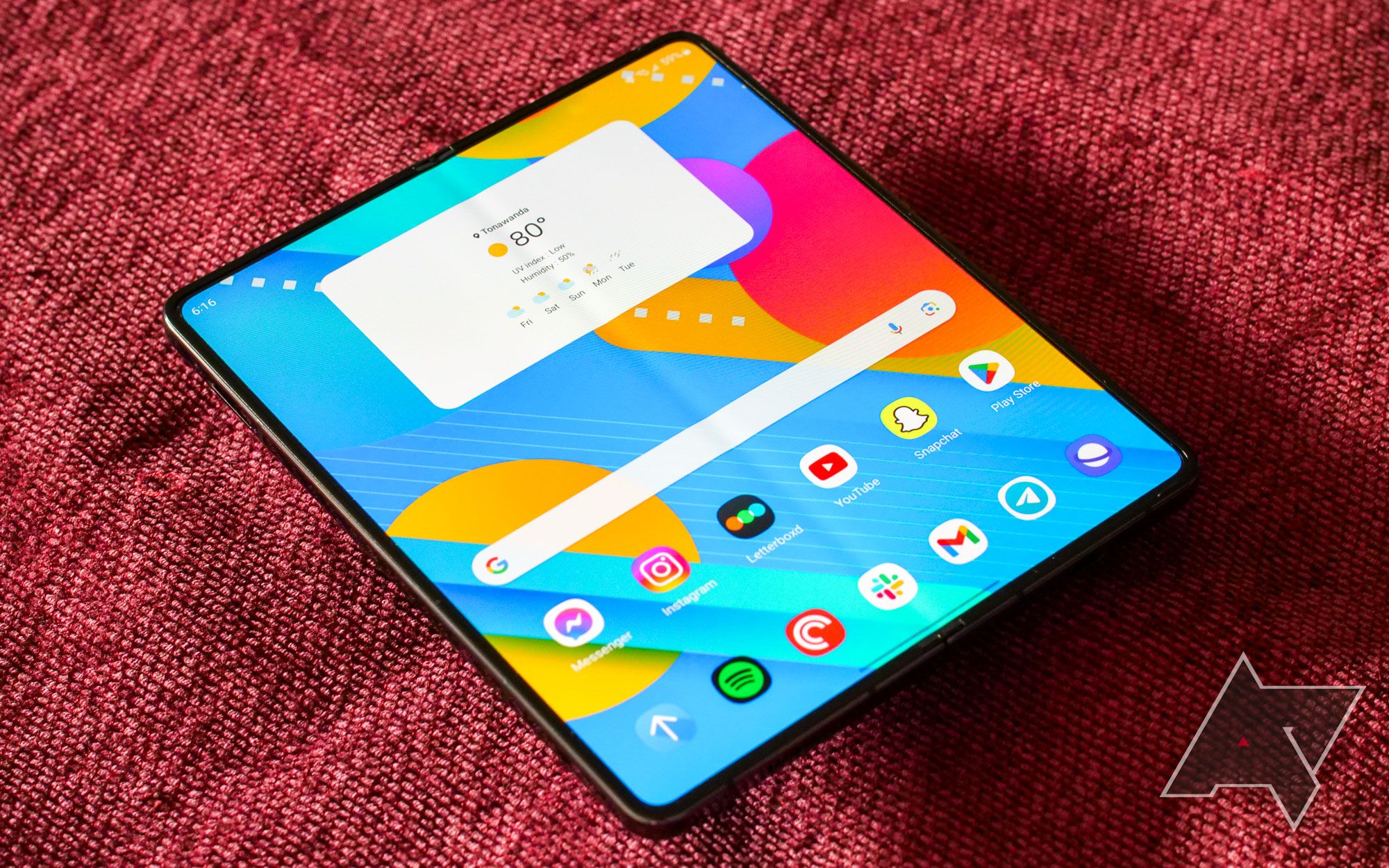 Samsung may give the Galaxy Z Fold 6 cowl display the S24 remedy