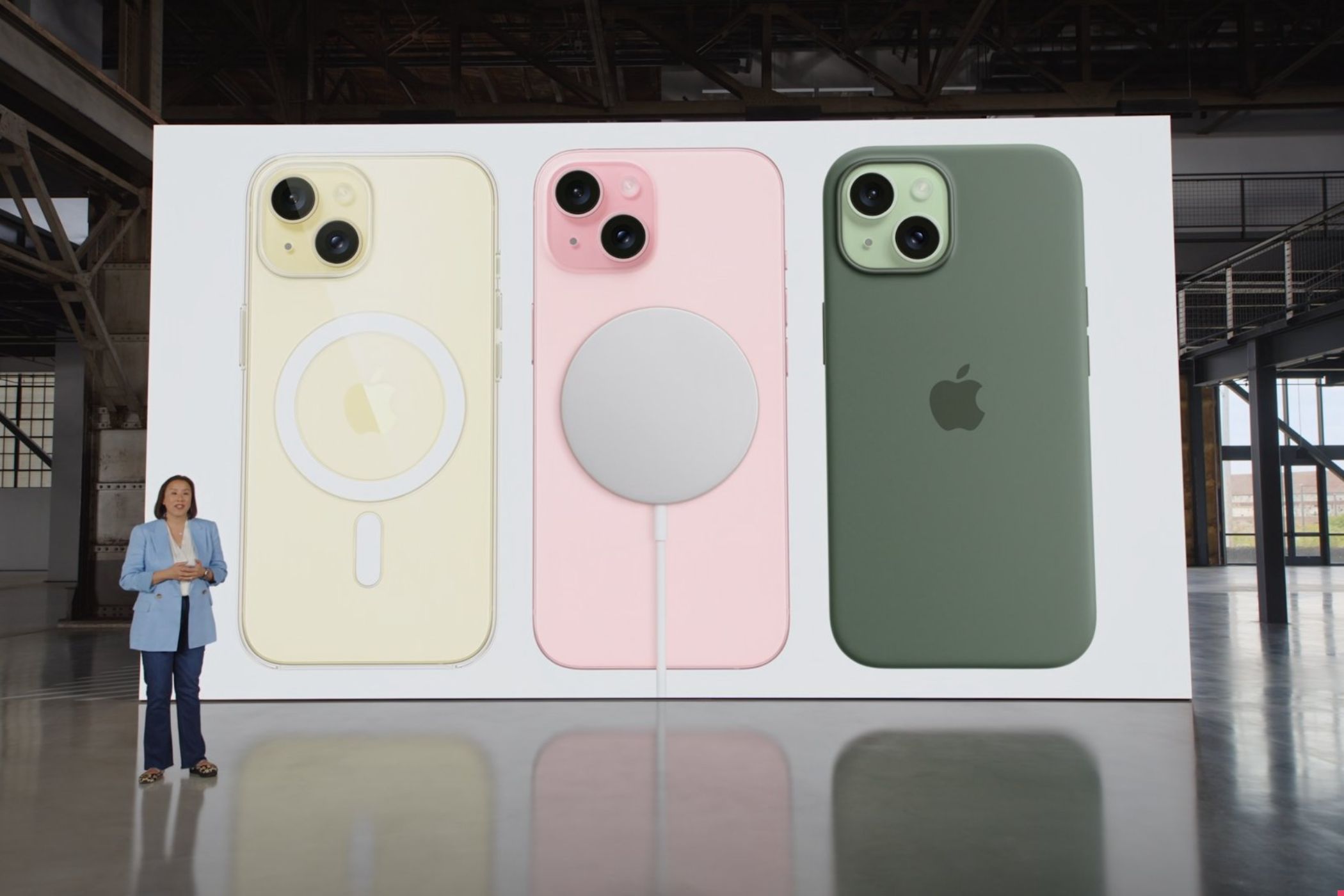 The iPhone 15 and 15 Pro launch with 'future Qi2 wireless charging.' Here's  why. - The Verge