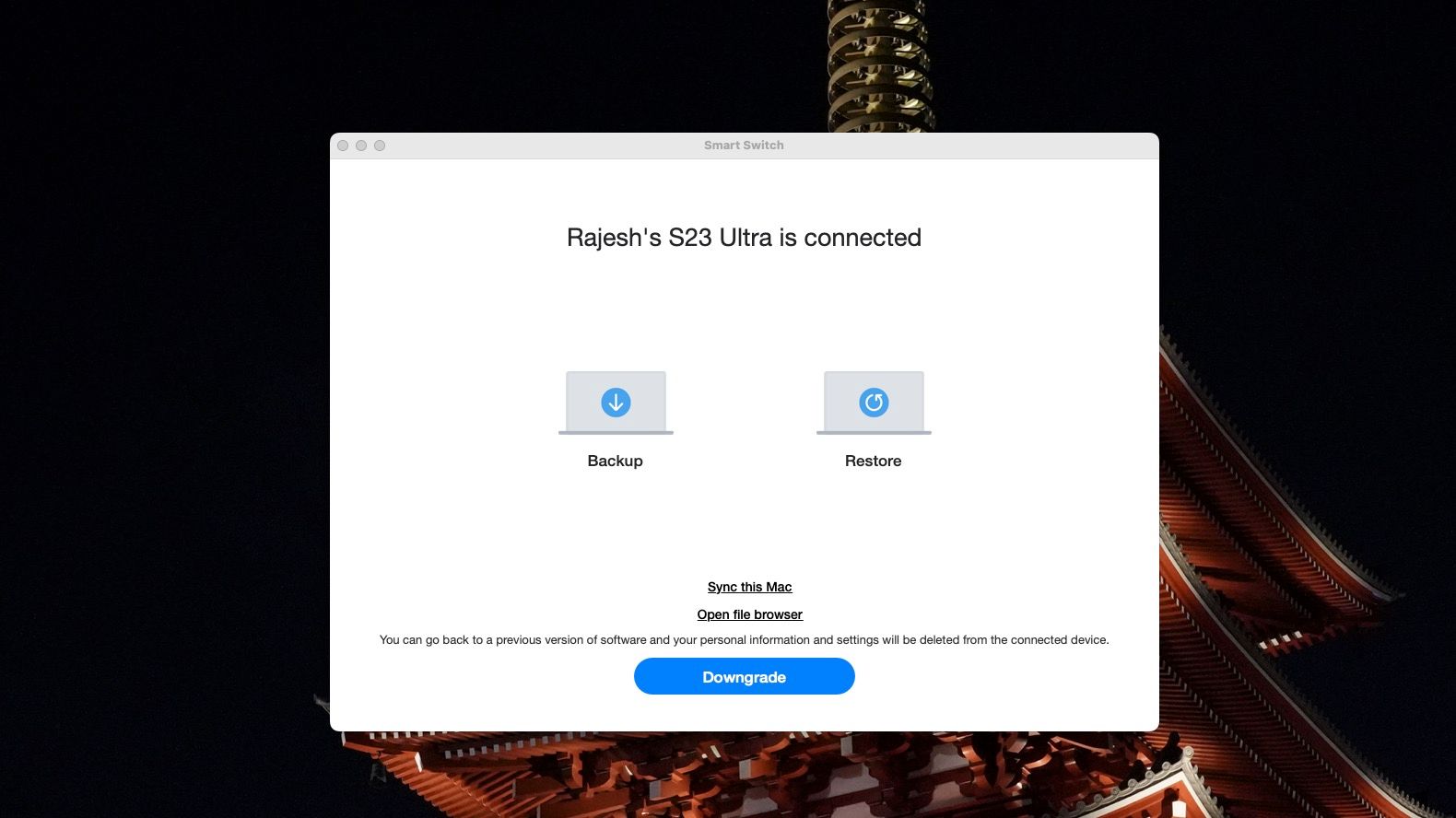 Samsung Smart Switch app on Mac showing Backup and Restore actions