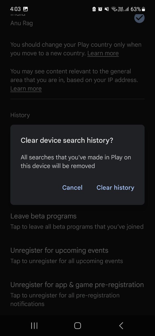 Pop up window with a option to confirm clearing Google Play Store search history.