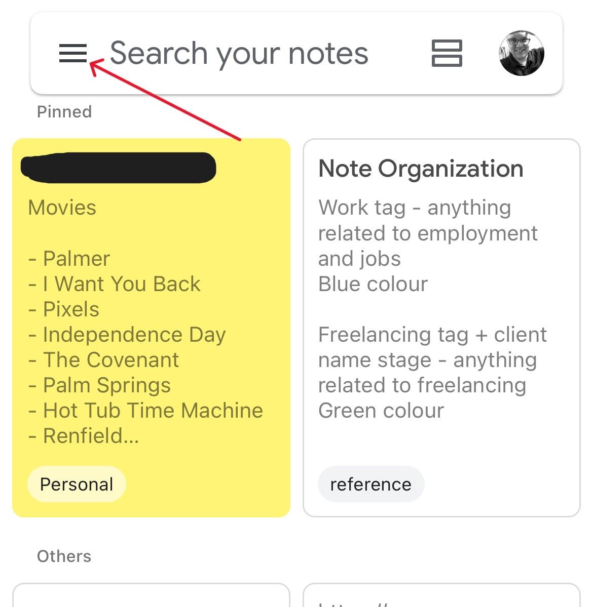 Google Keep home screen with a red arrow pointing to the hamburger menu.