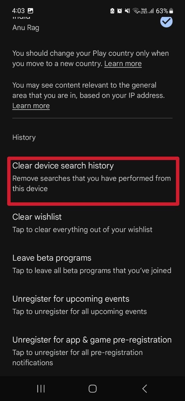 Screenshot showing the Google Play Store search history in settings.