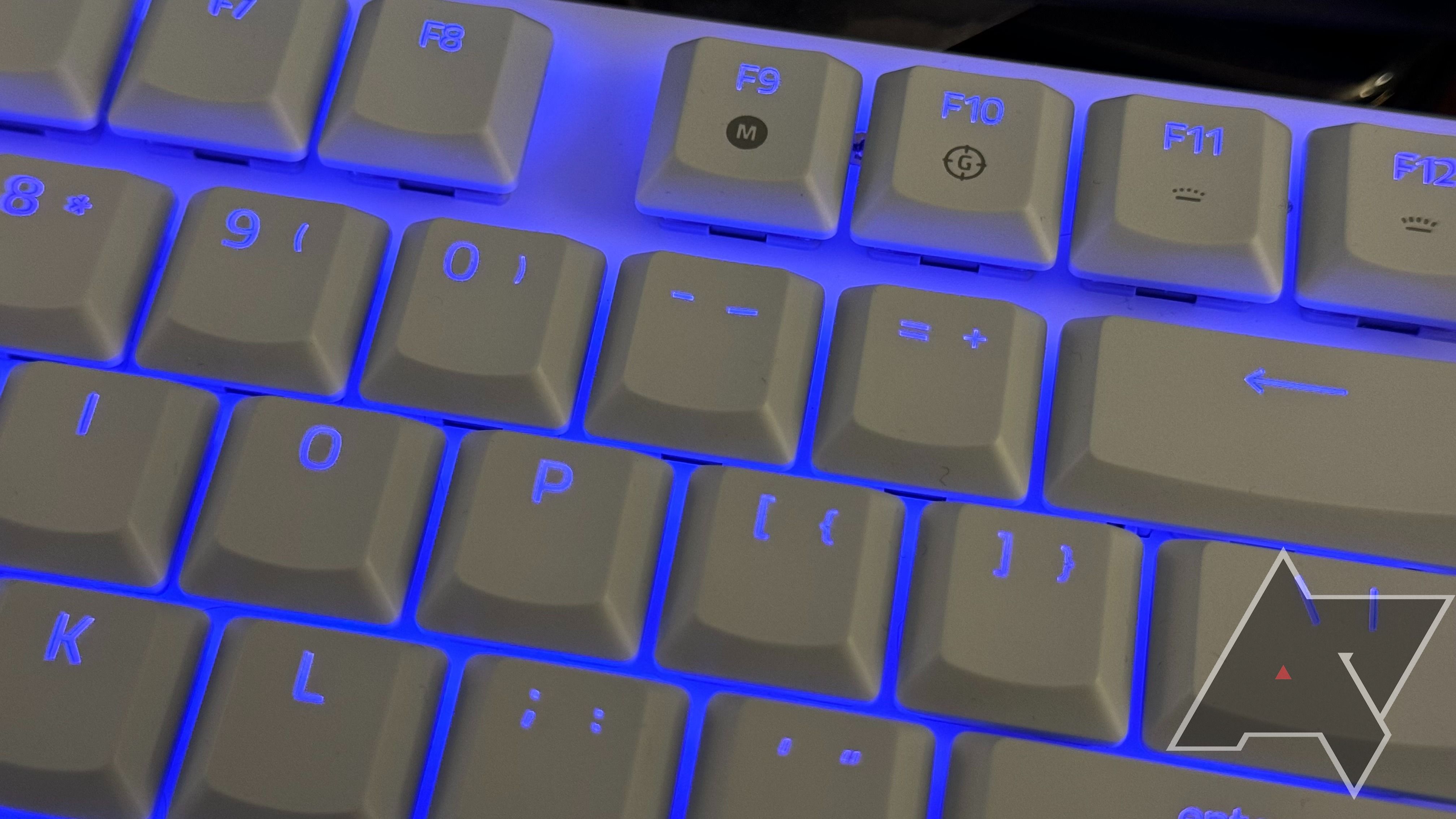 Razer DeathStalker V2 Pro review: Gamer chic