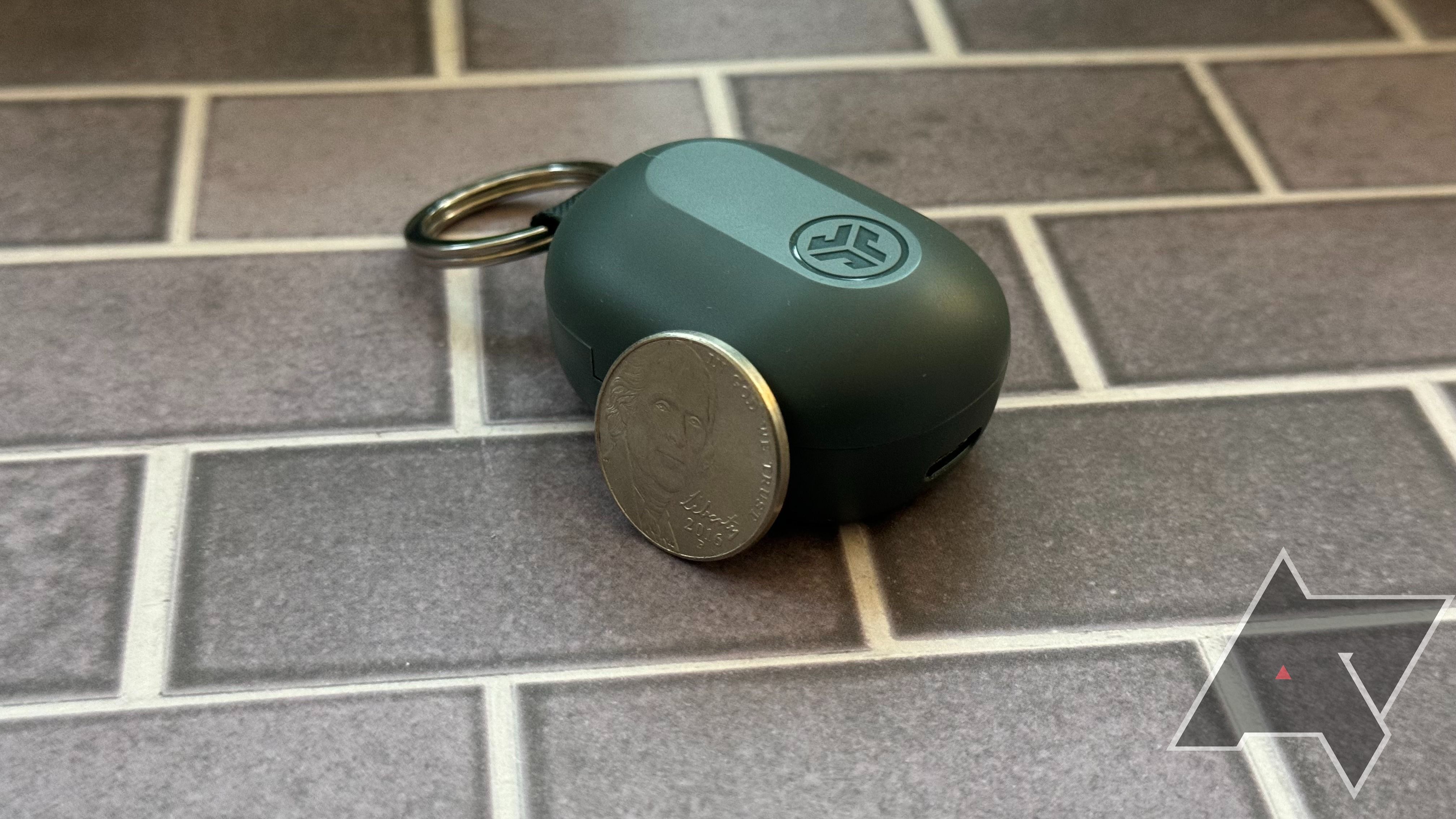 jlab-jbuds-mini-review-big-battery-life-in-a-tiny-package