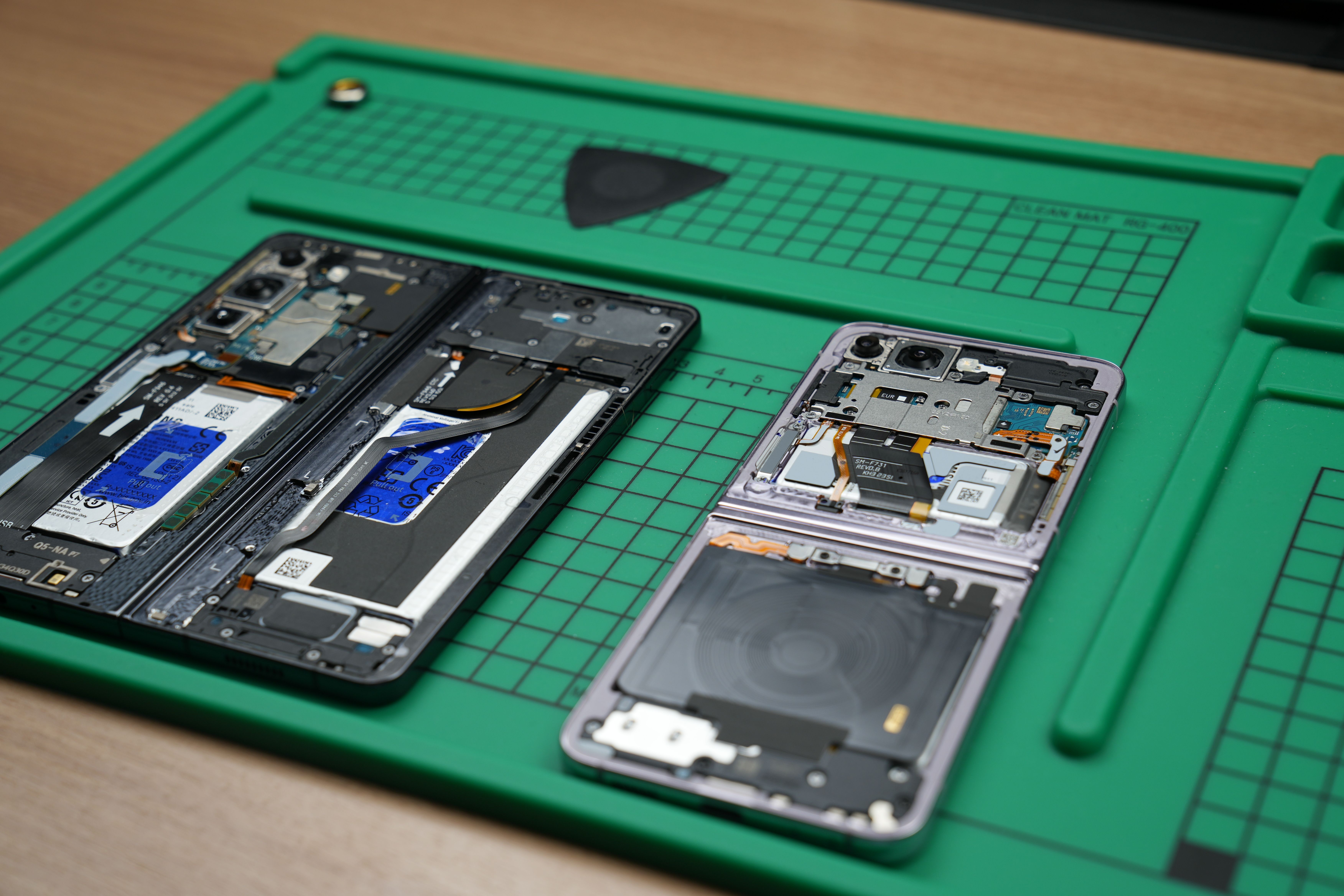 An image of a Samsung self-repair kit