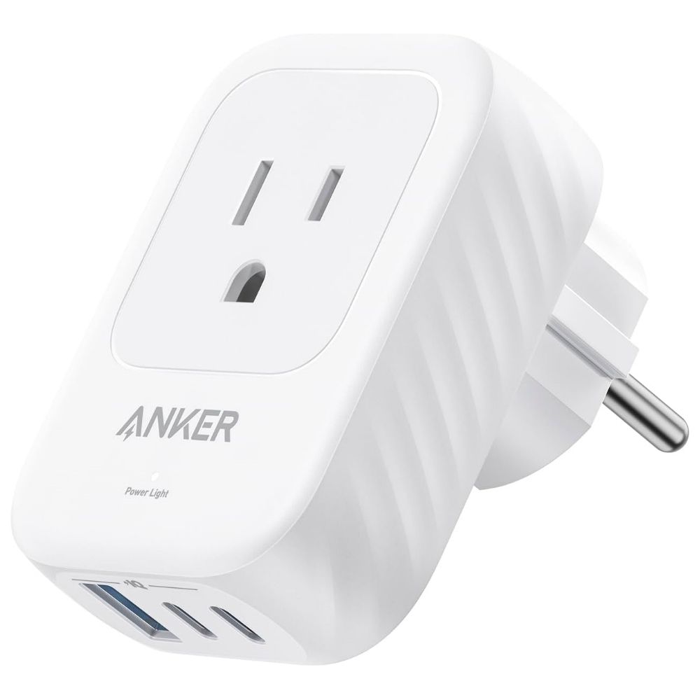Best travel charger for phones and laptops in 2024