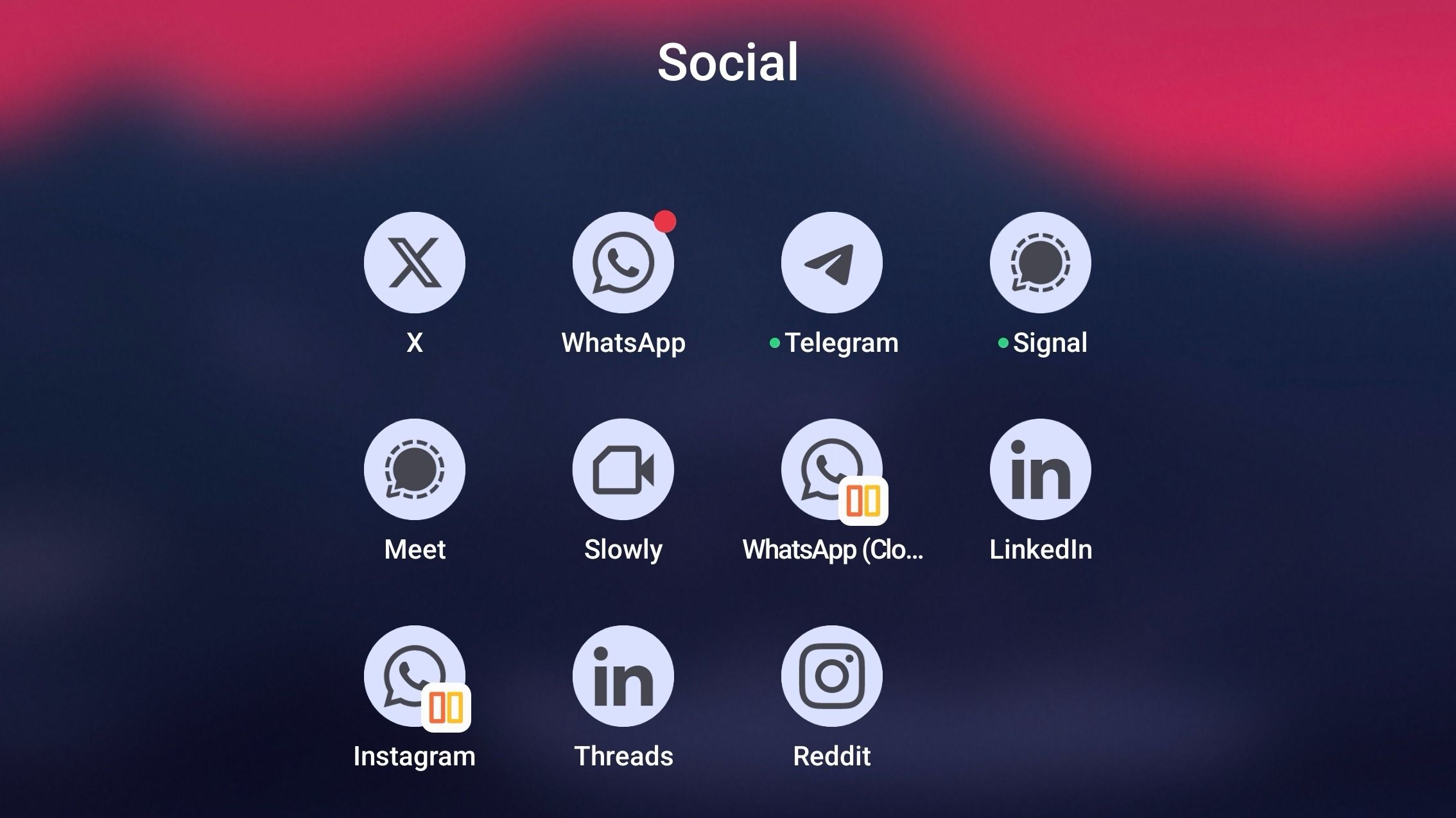 Messes up app icons in a home page group on the OnePlus Open running Android 14