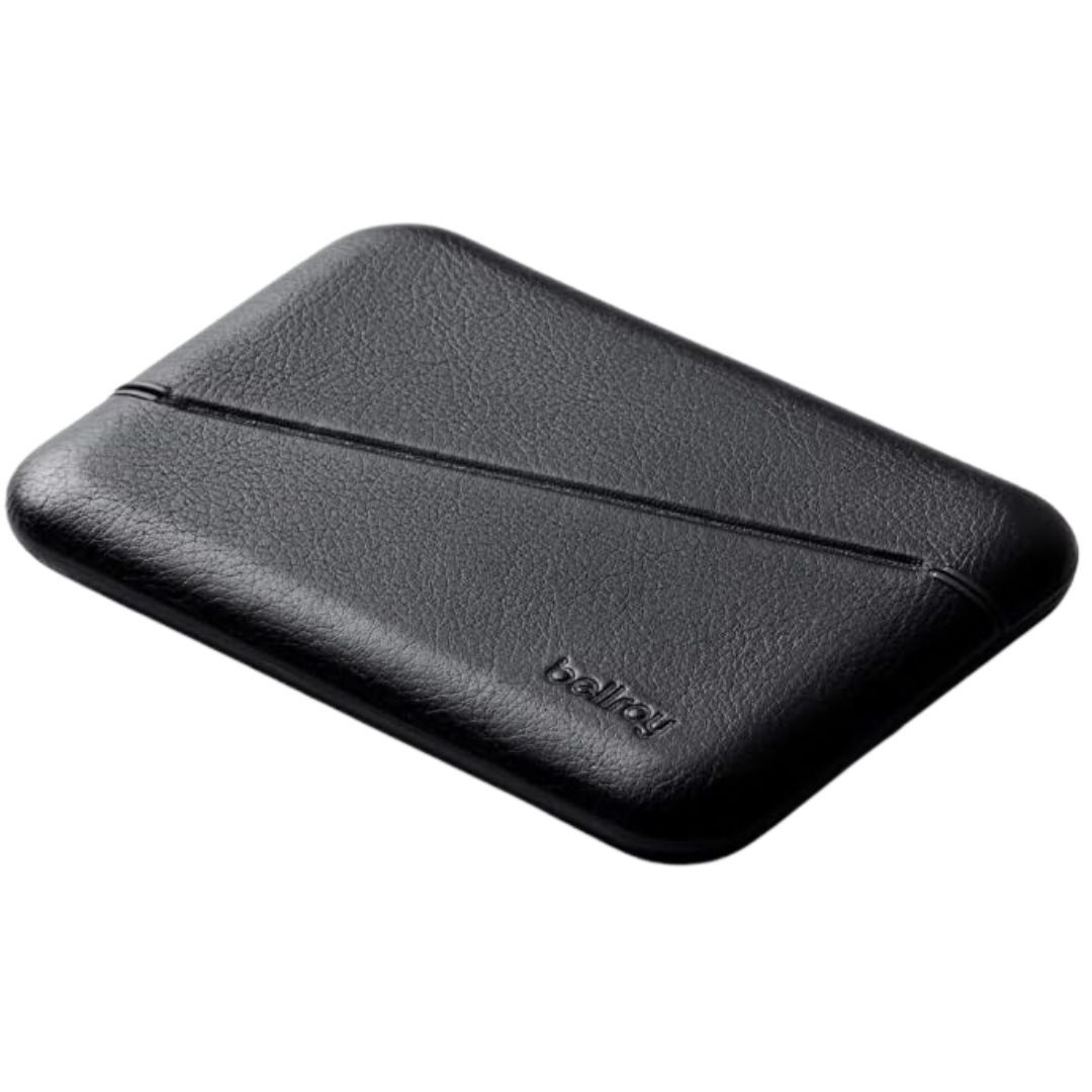 Bellroy Flip Case Second Edition in black in a closed state