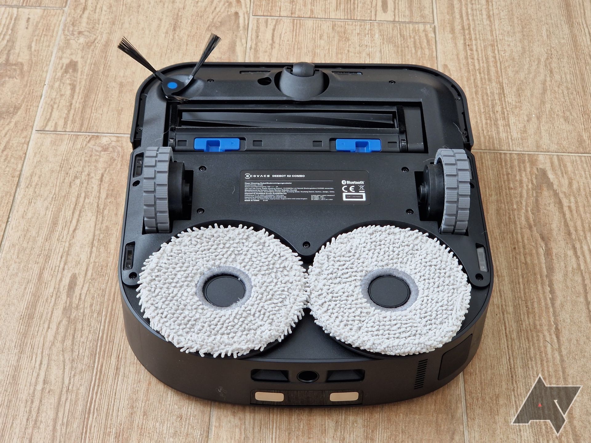 Ecovacs Deebot X2 Combo underside