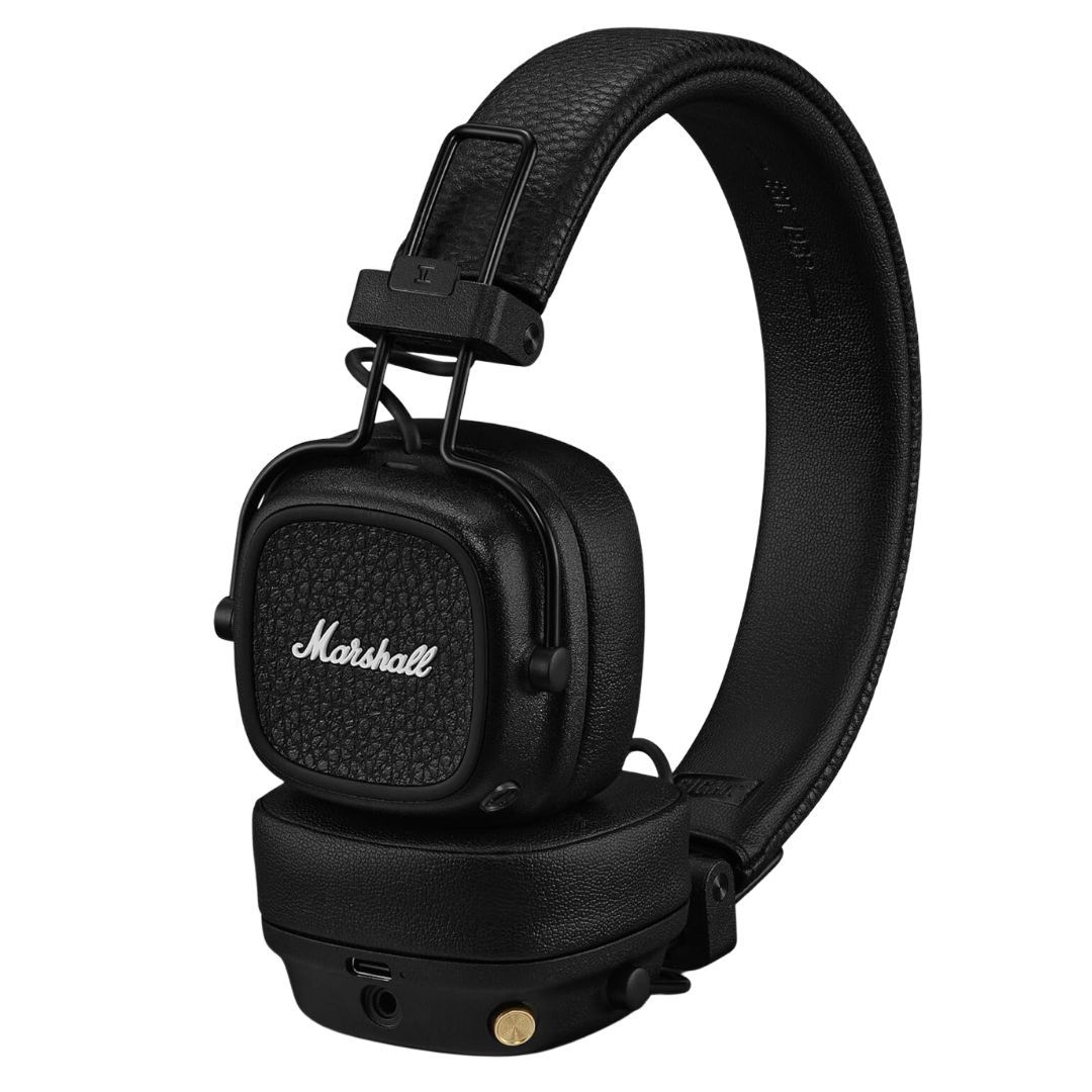 Marshall Major V wireless headphone in black in an open state on a white background