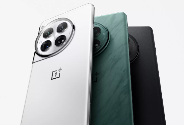 OnePlus Ace 3 Pro in three colors.