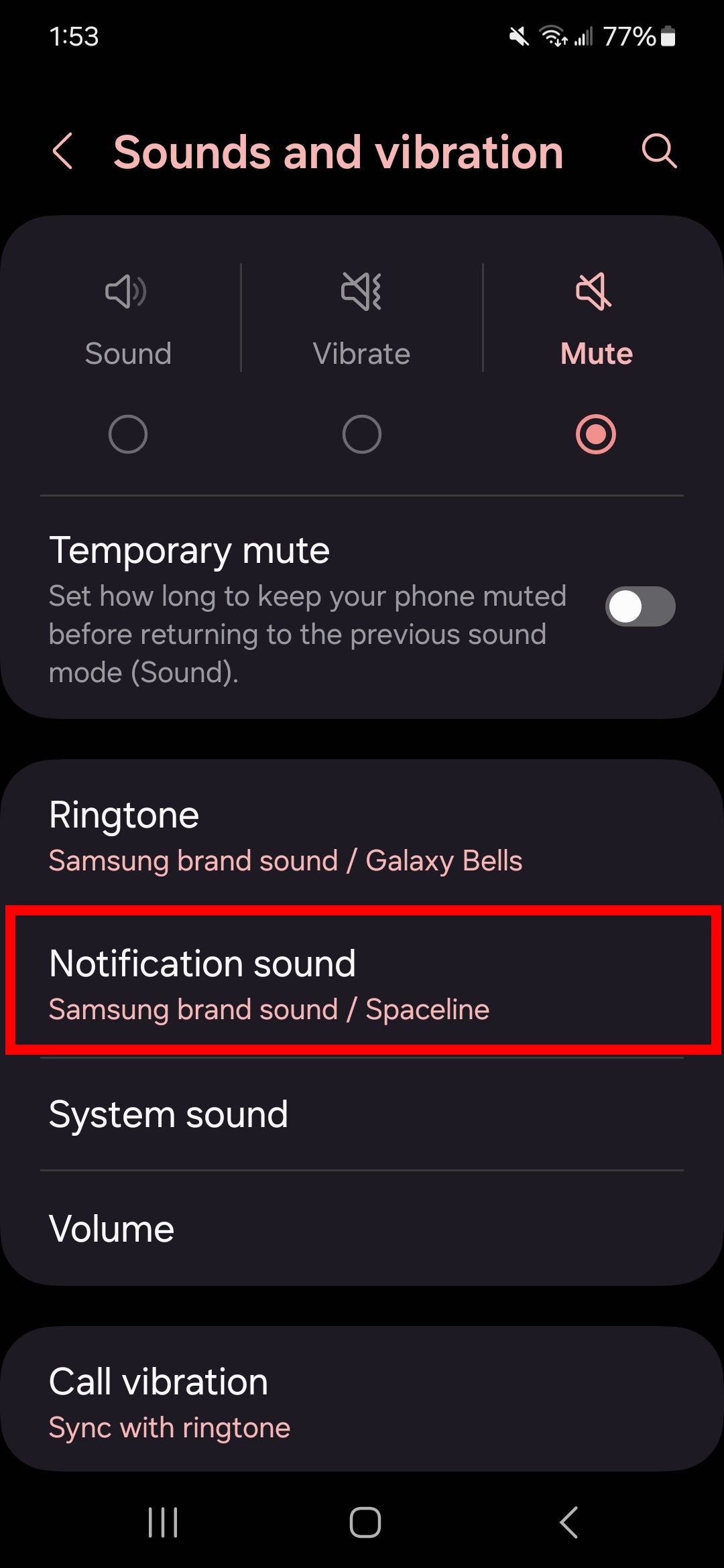 Garis persegi panjang merah di atas suara Notifikasi pada pengaturan suara dan getaran di ponsel samsung