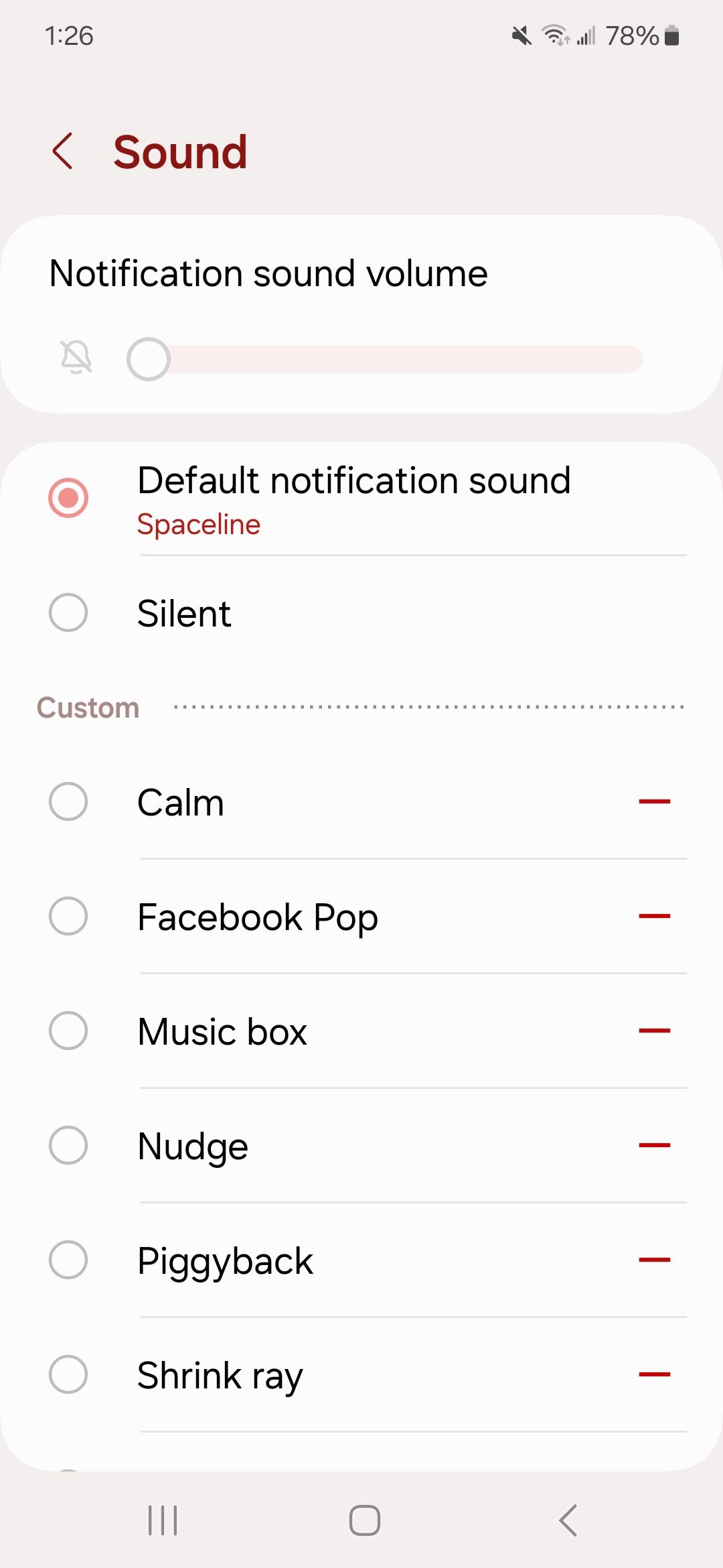 Menu suara dengan opsi suara khusus dan penggeser volume di Samsung Message di ponsel Samsung