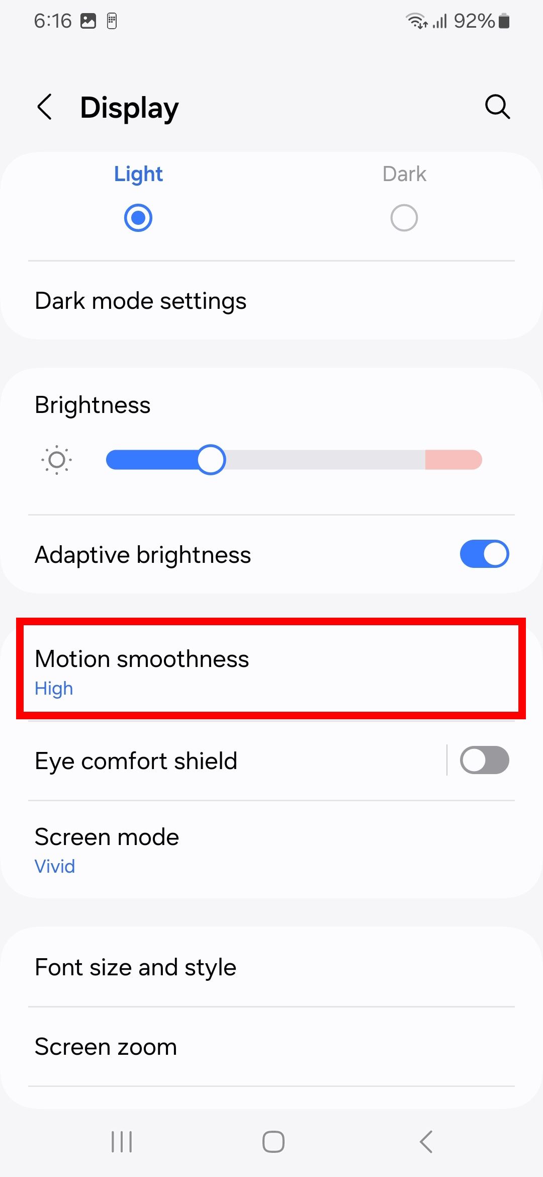 Red rectangle outline highlighting Motion smoothness in display settings