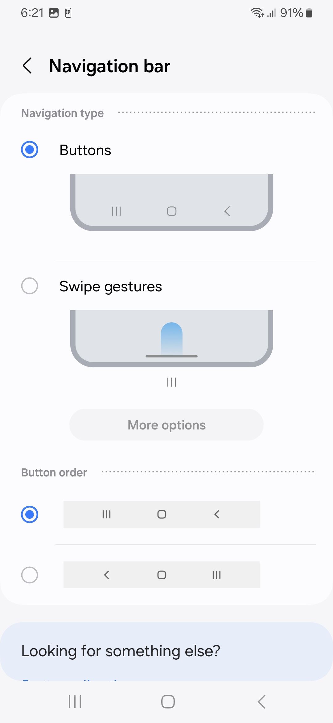 Navigation bar options with navigation type and button order customization in navigation bar settings