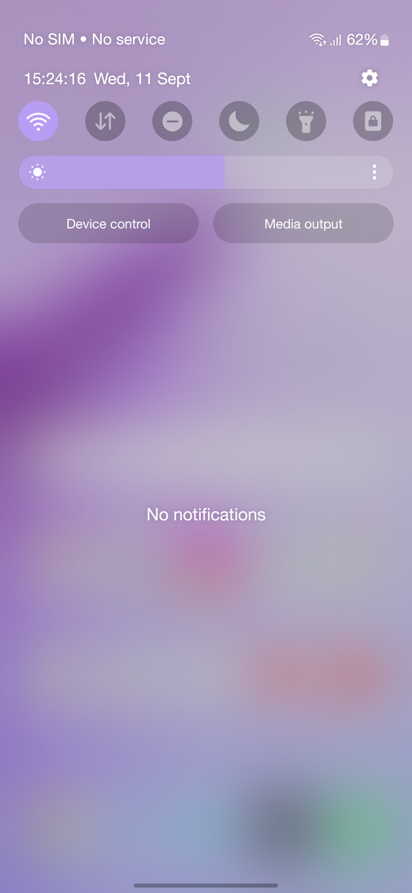 A screenshot of the notification shade in One UI 6