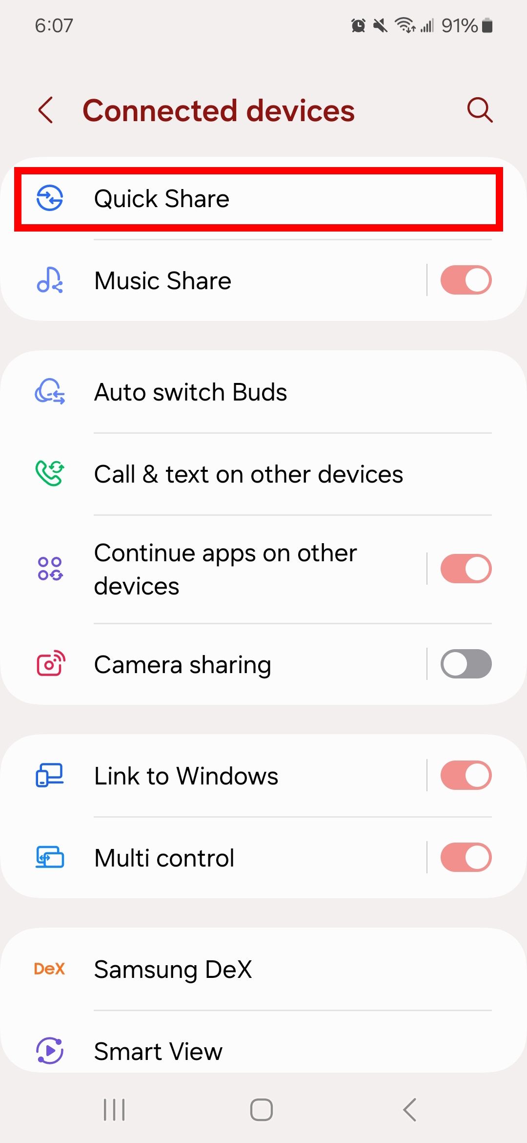 Red rectangle outline highlighting Quick Share in Connected devices on Android