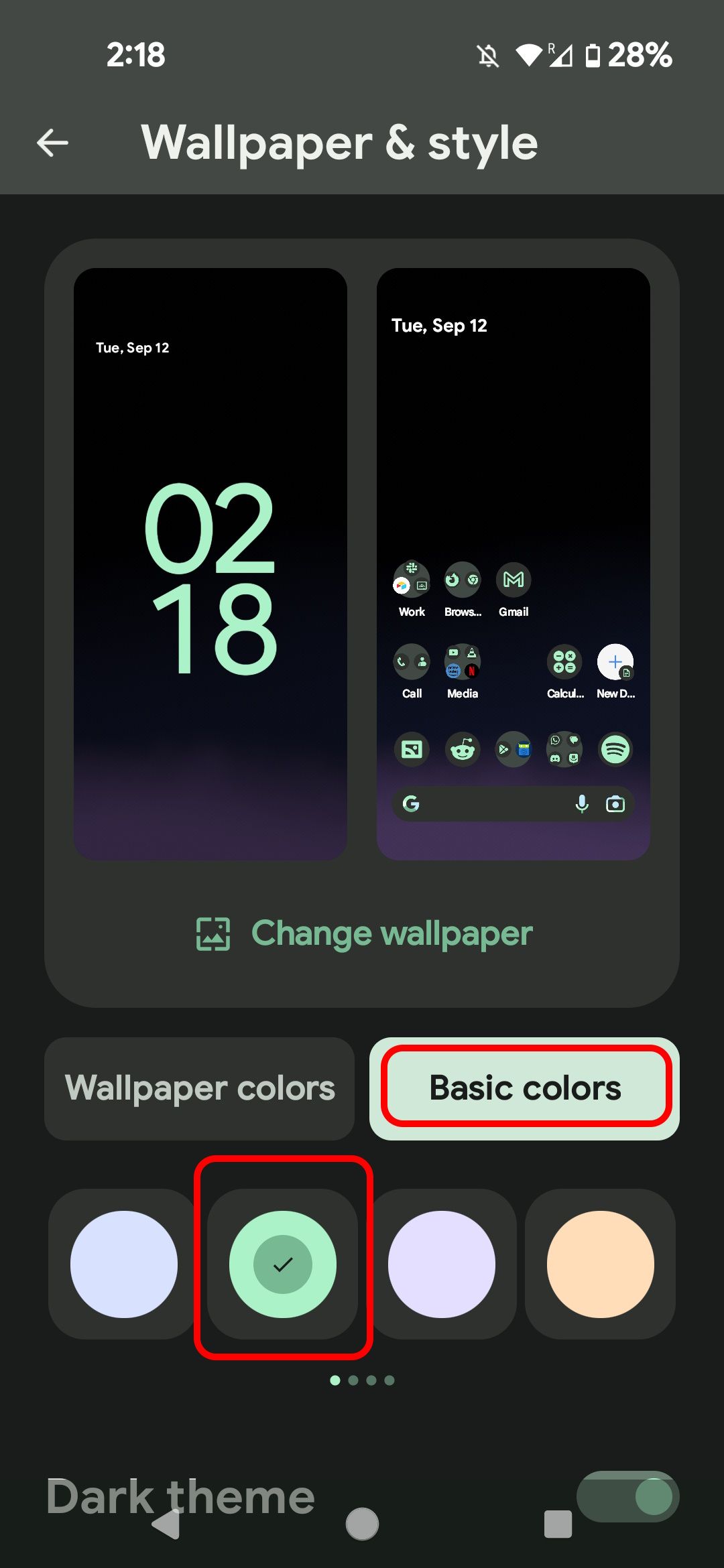 Selecting a new color palette in wallpaper and style on a google pixel