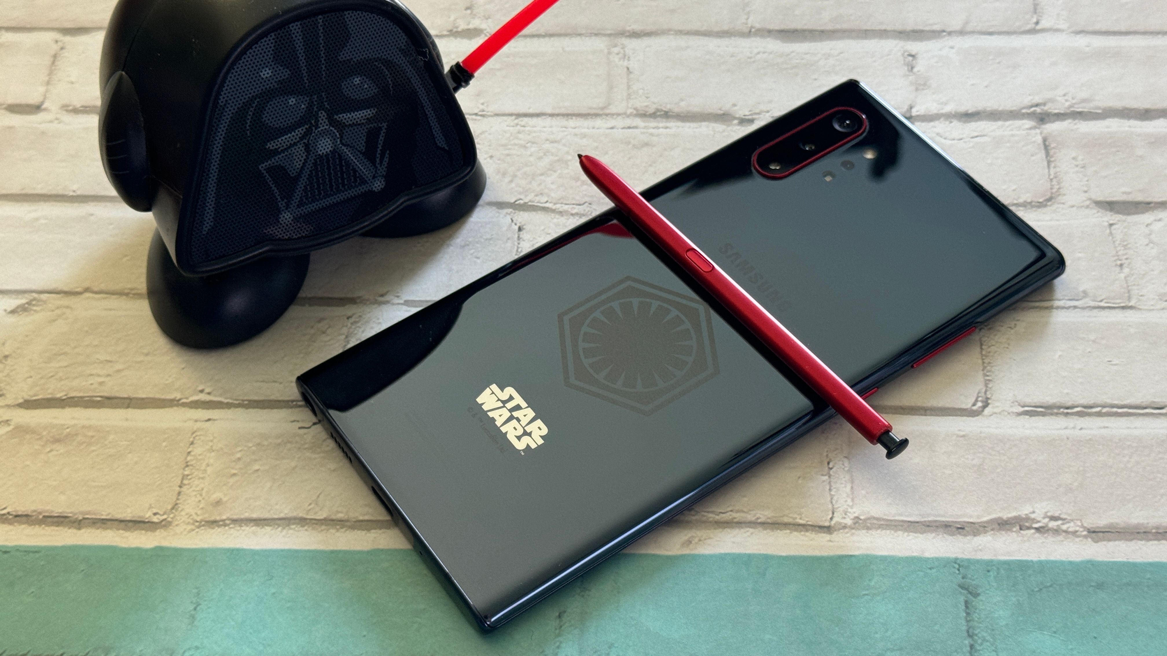 Samsung Galaxy Note 10+ Rise of Skywalker special edition
