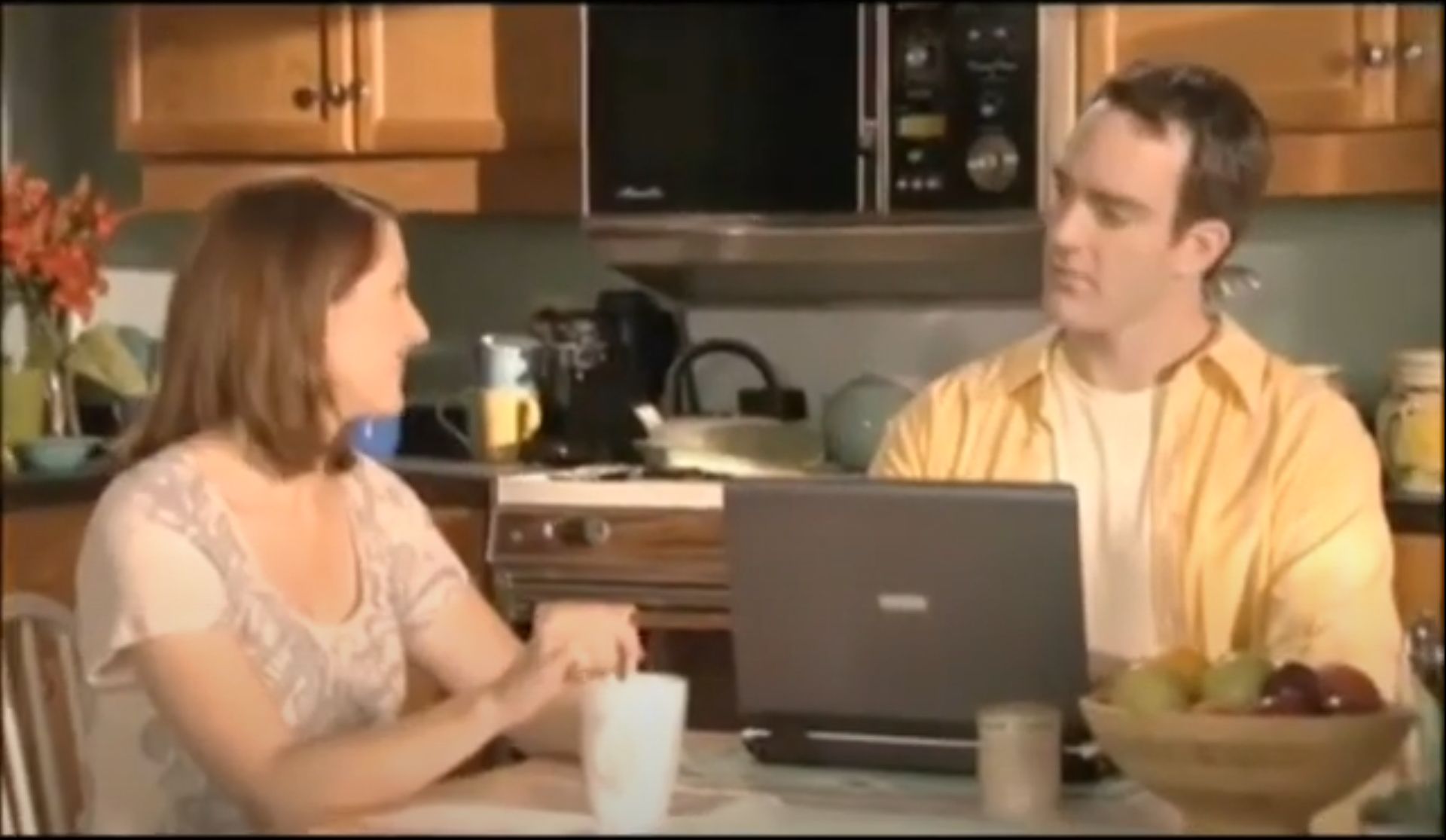 A screenshot from Internet Explorer 8's gross-out ad for InPrivate browsing