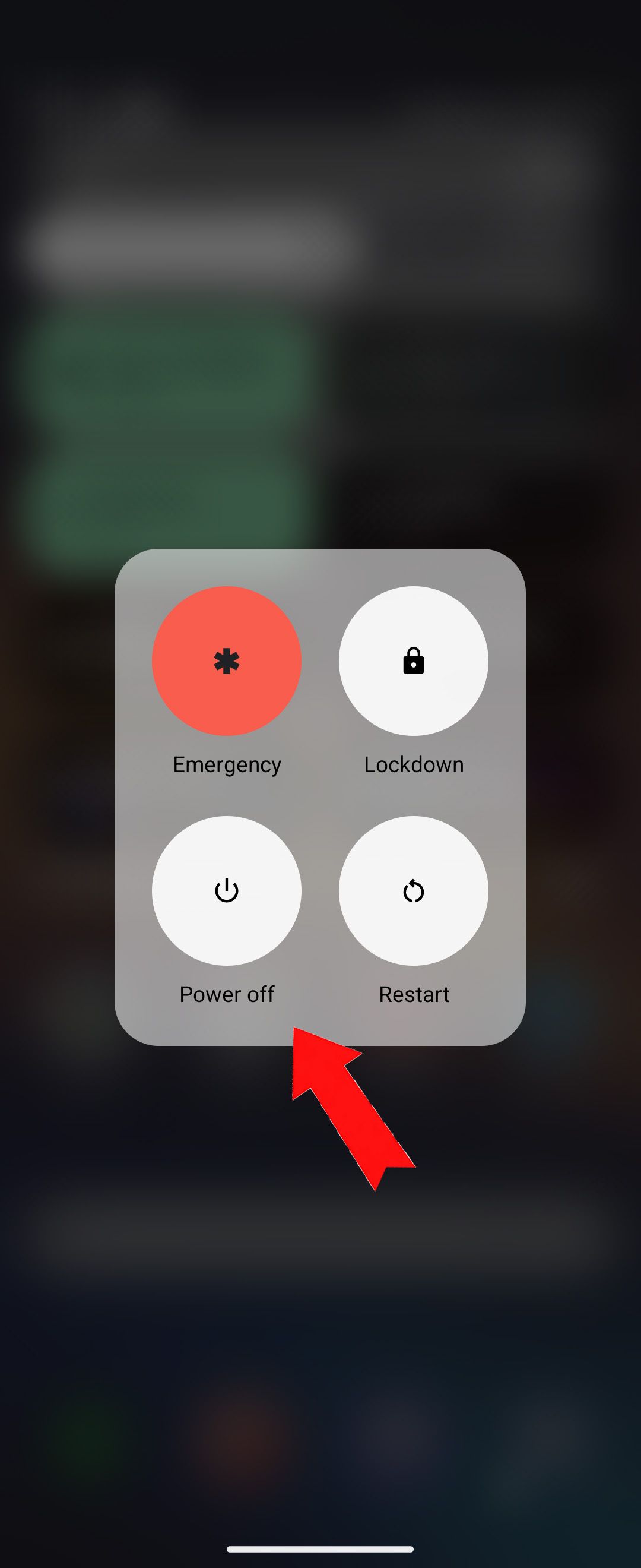 moto razr power off screen with red arrow pointing at the power off button