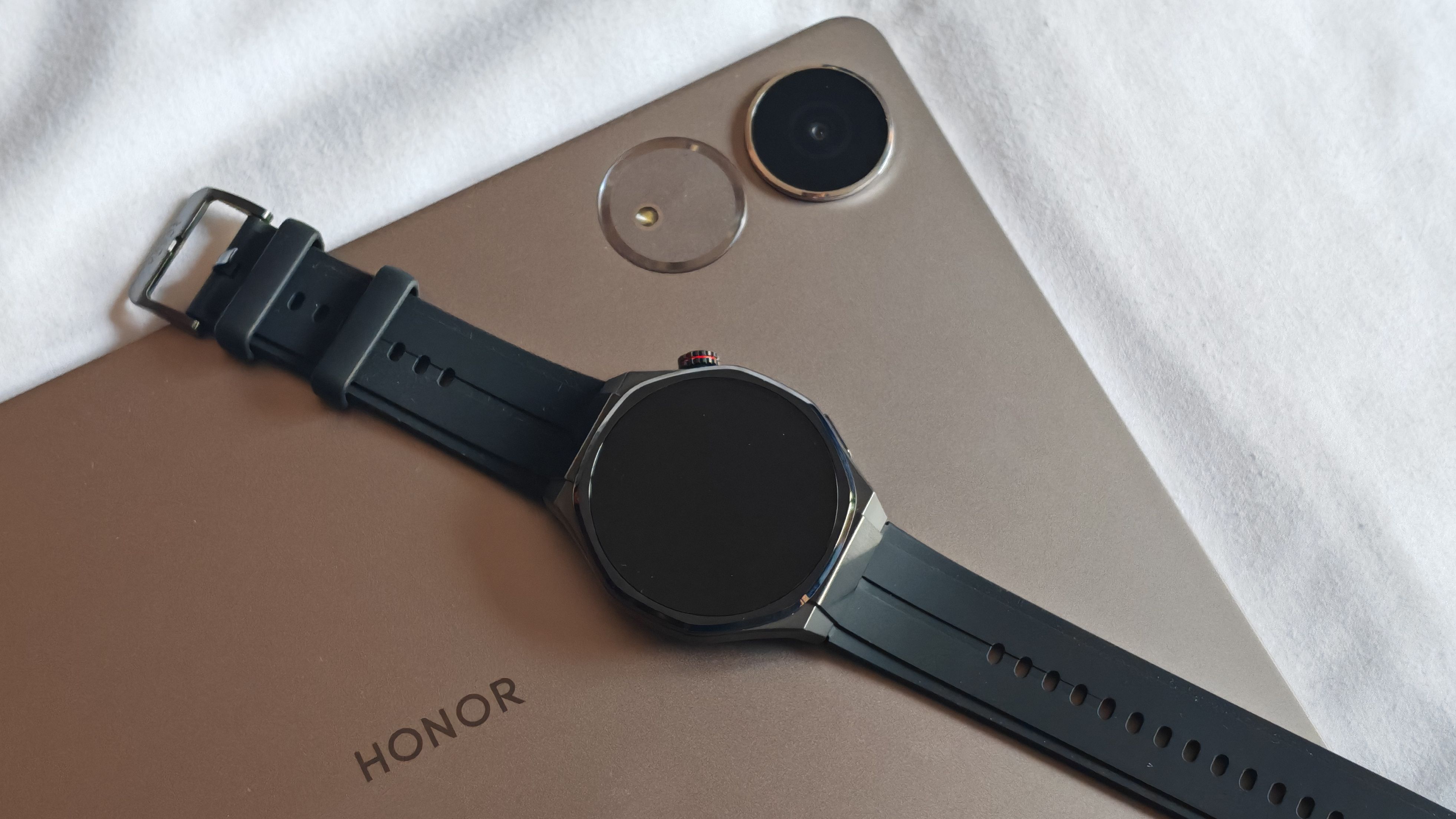 This new smartwatch's battery life puts Pixel and Galaxy Watch to shame