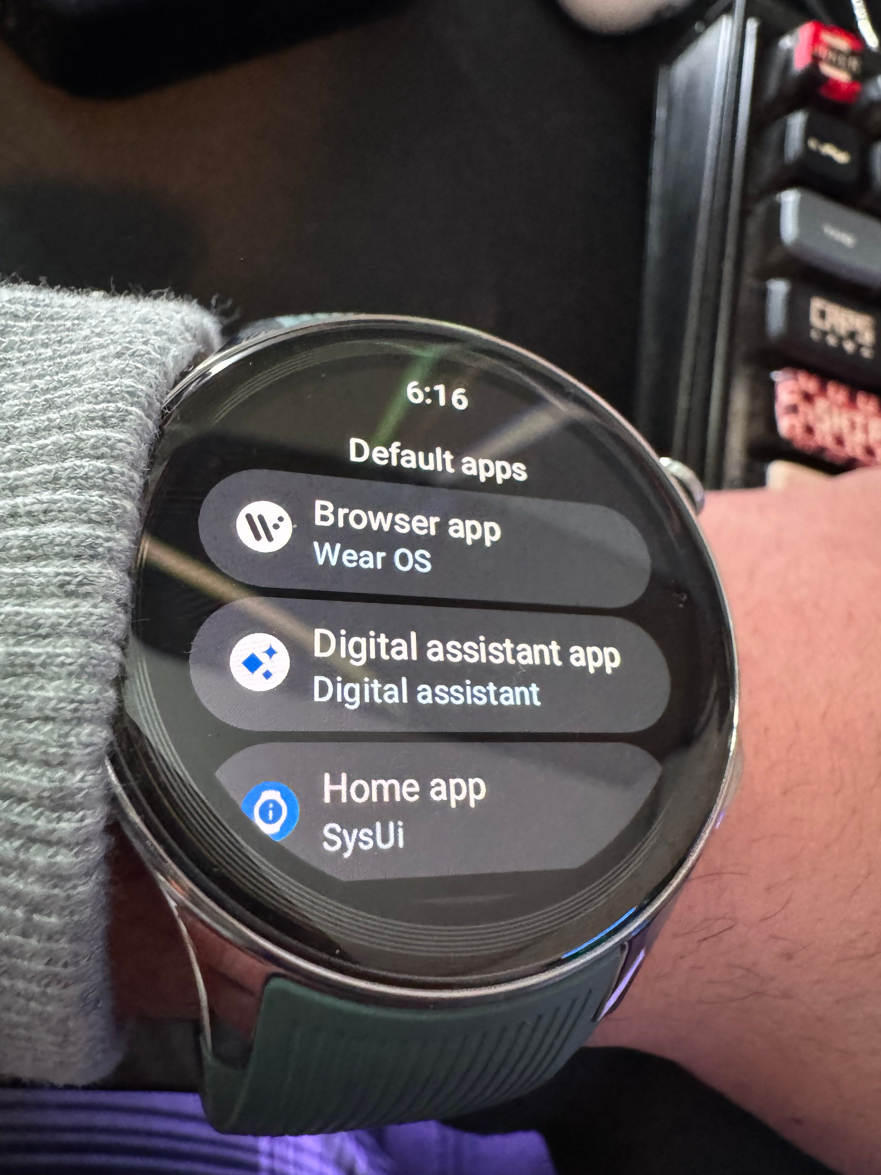 A screenshot highlighting Digital Assistant as the default assistant app.