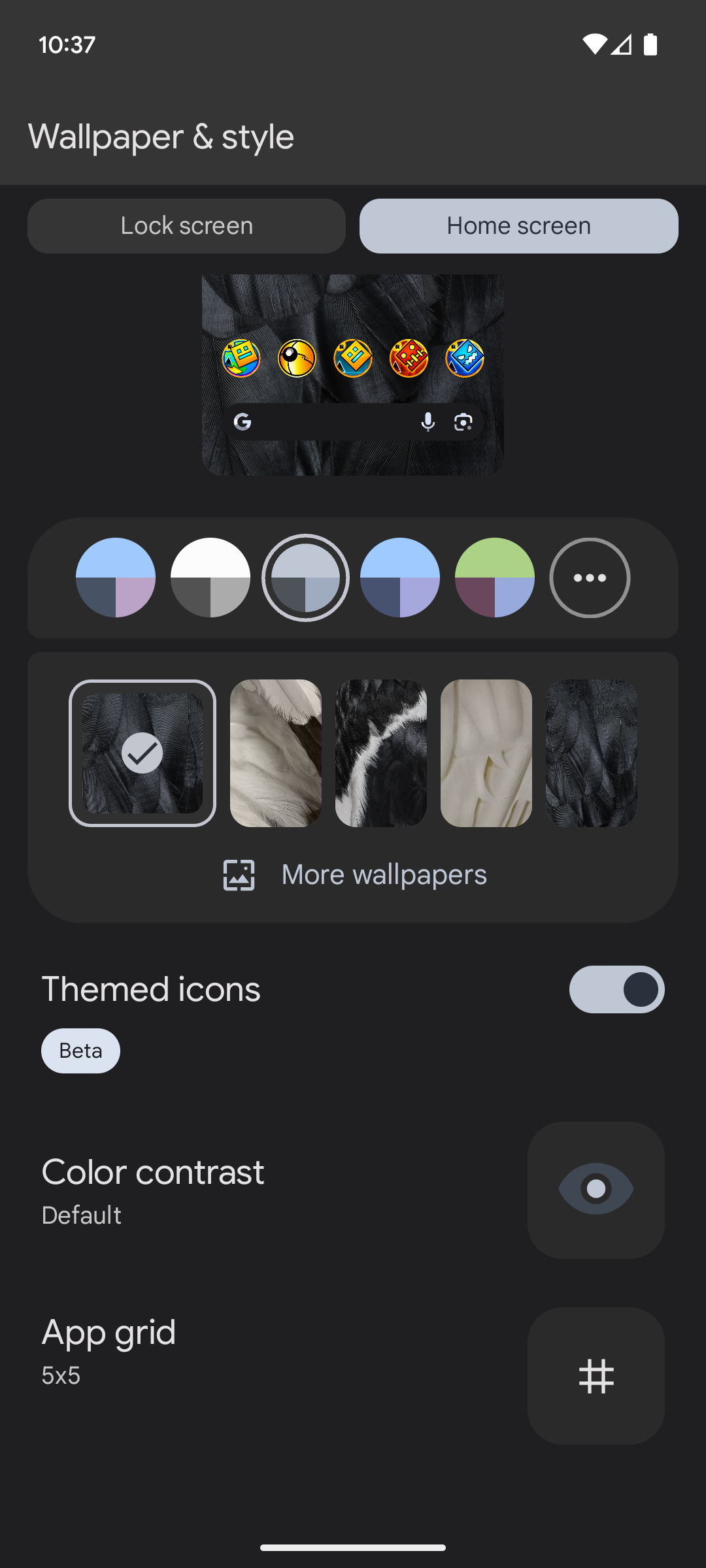 Screenshot of Google Pixel's Wallpaper & style app showing a "Beta" label on the Themed icons setting.