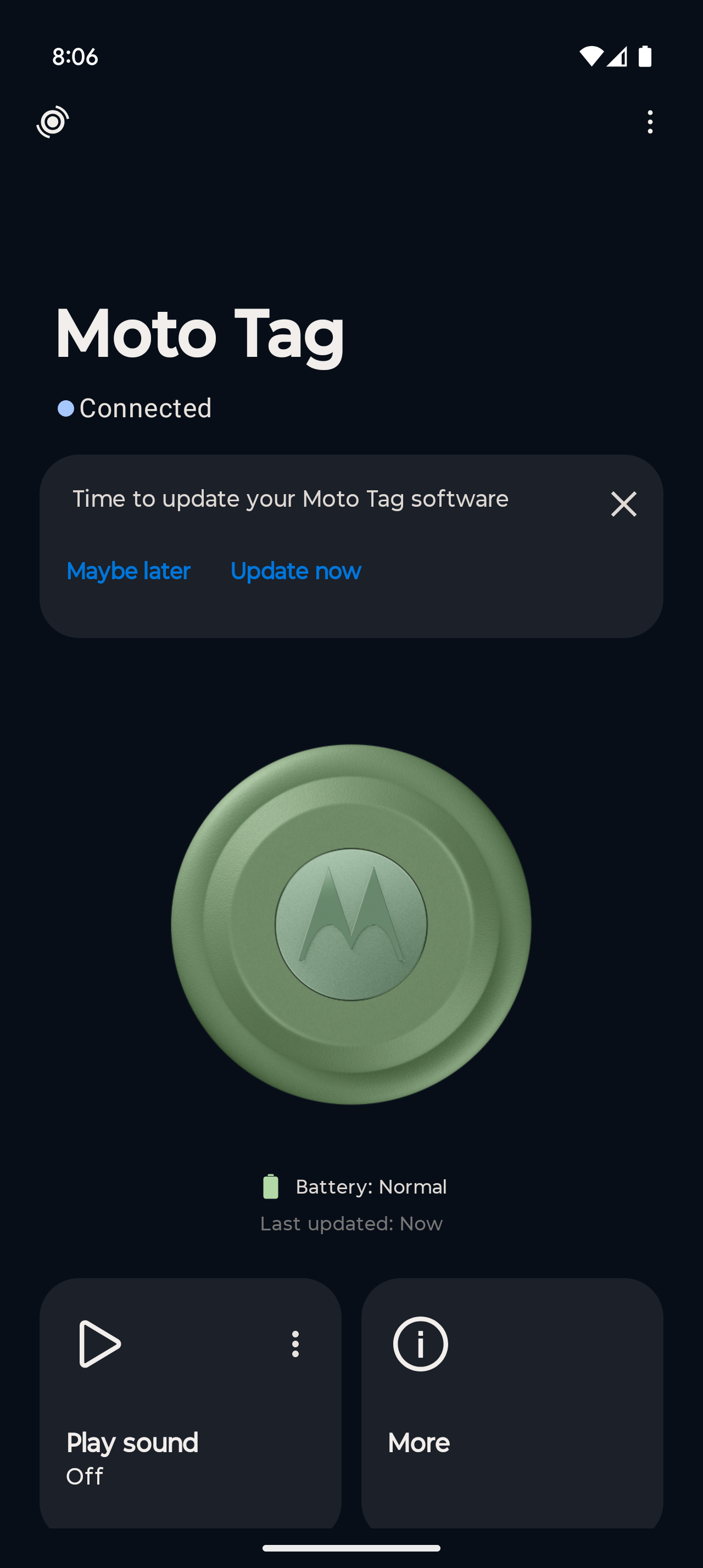 Screenshot of the Moto Tag app prompting the user to update the tracker's firmware.