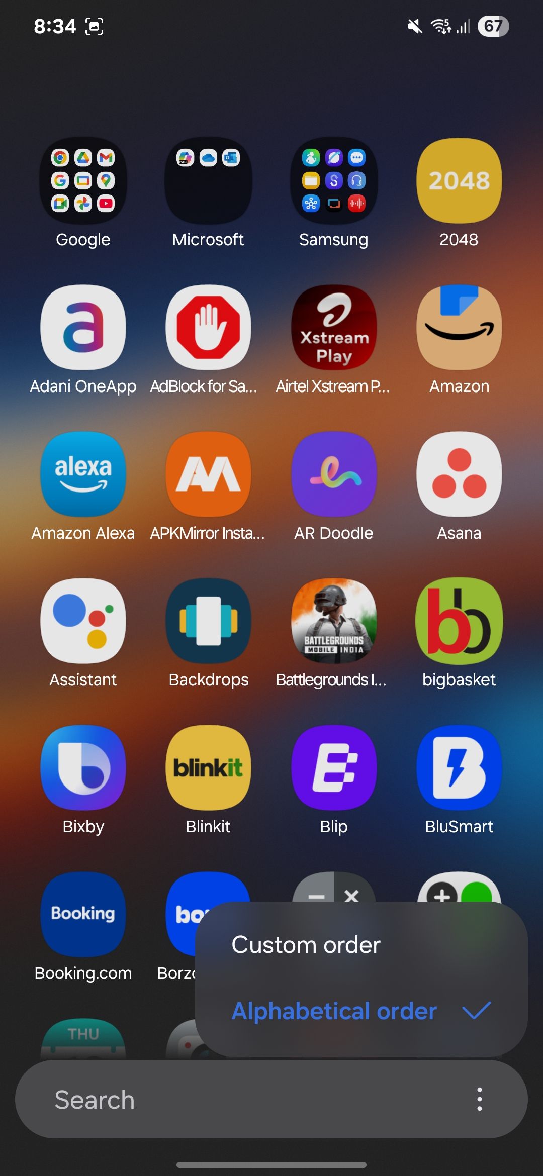 App drawer showing custom and alphabetical sorting options