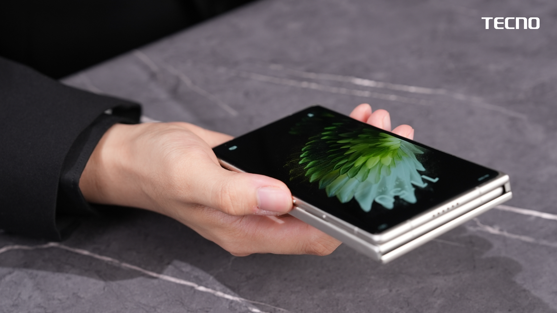 tecno-ultimate-g-fold-closed