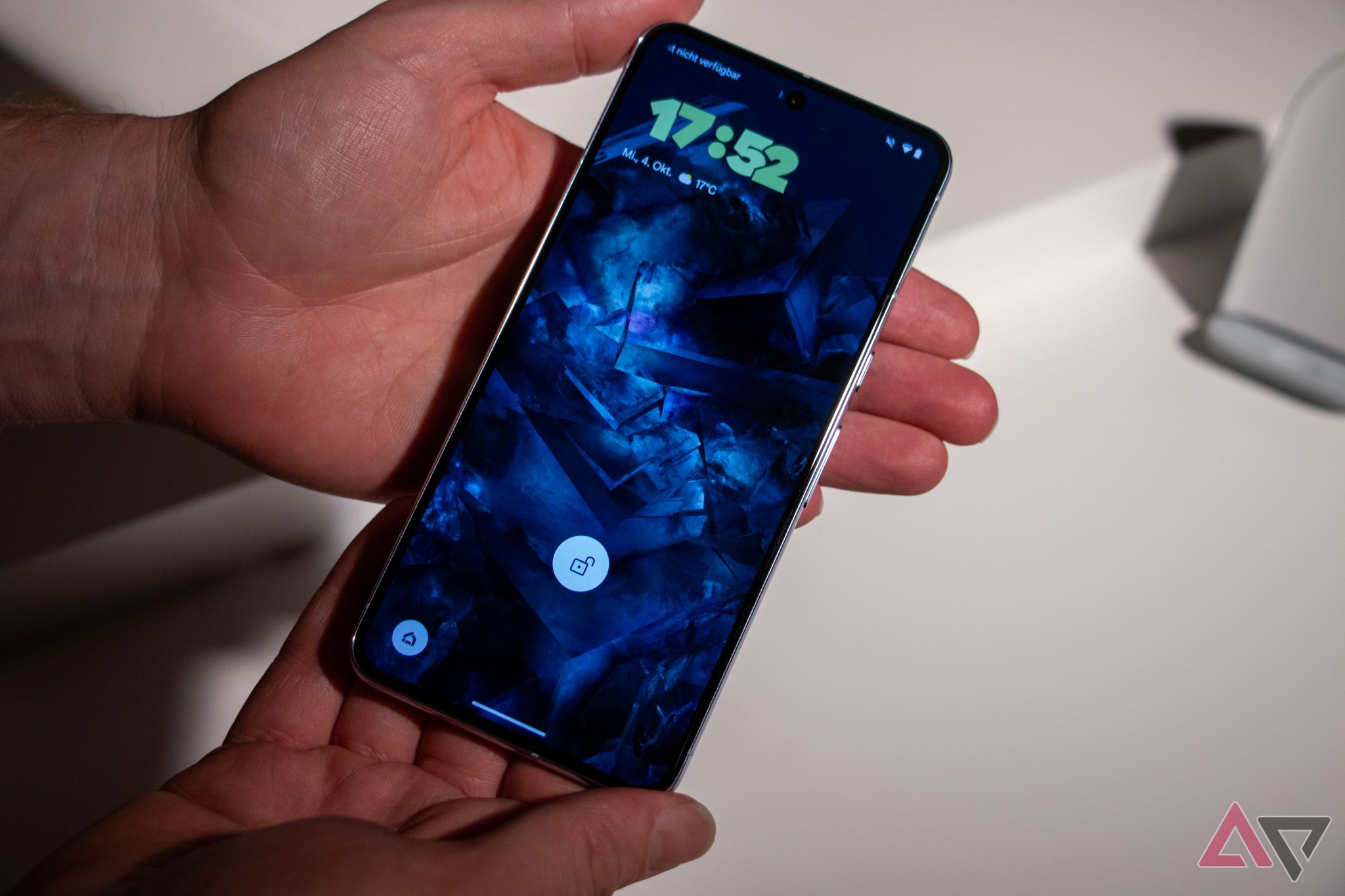 google-pixel-8-pro-blue-front-1-1